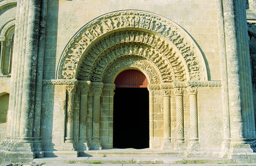 Iglesia de San Pierre, por Poitou-Charentes