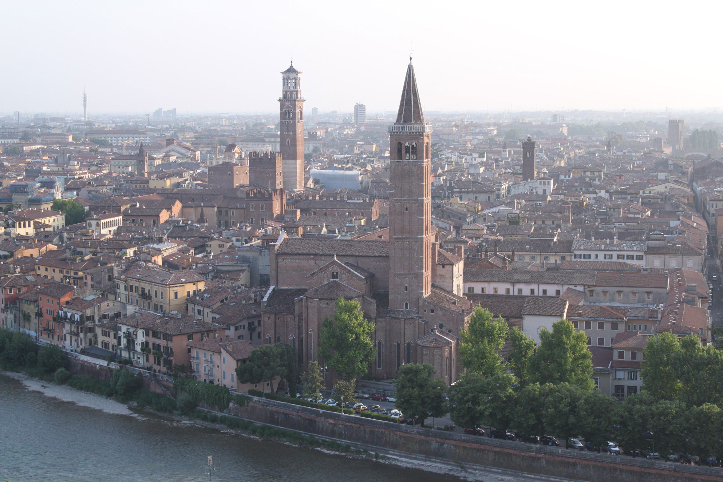 Castel San Pietro, por Jordi