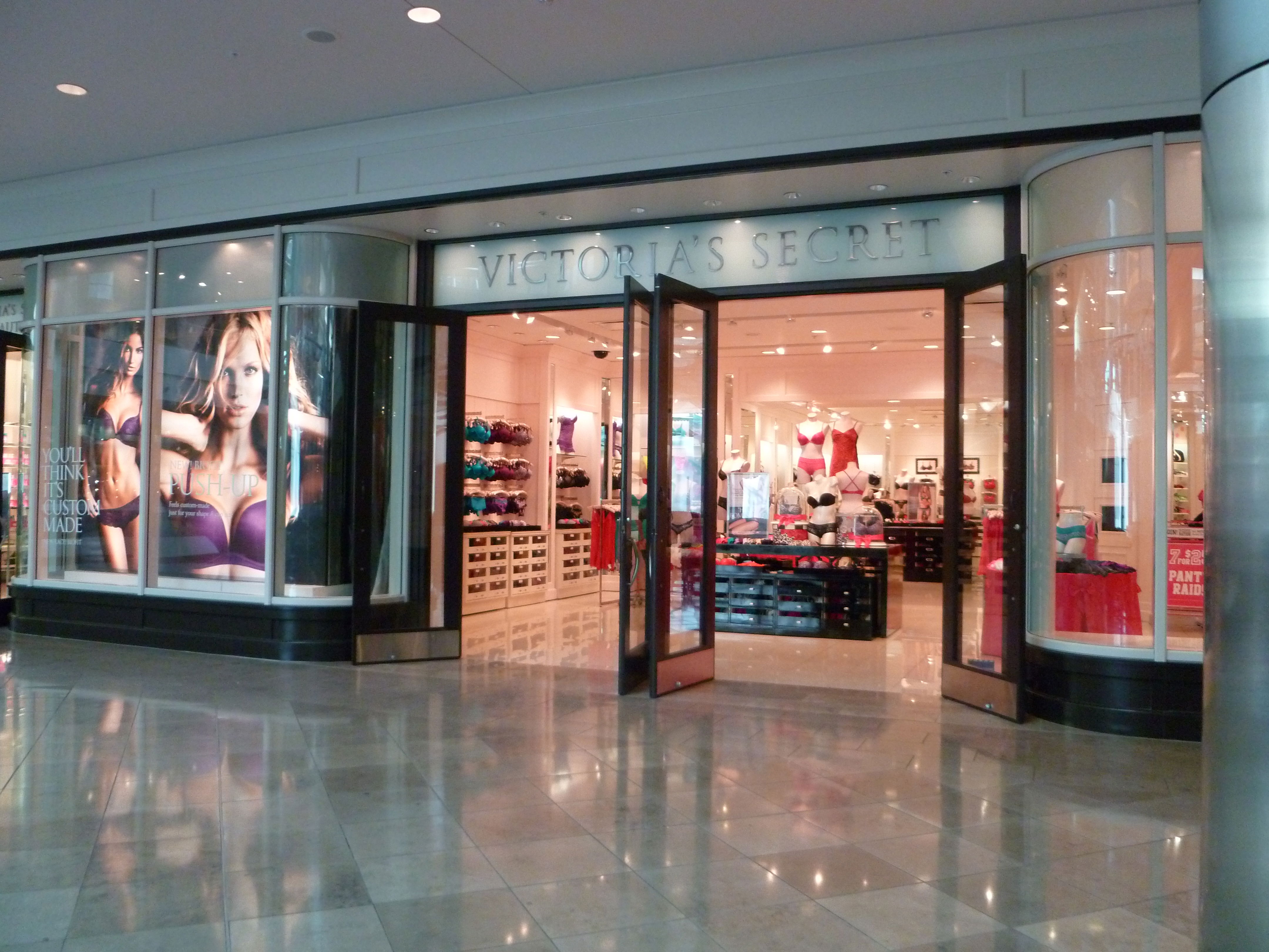 Victorias Secret in Orlando: 1 reviews and 2 photos