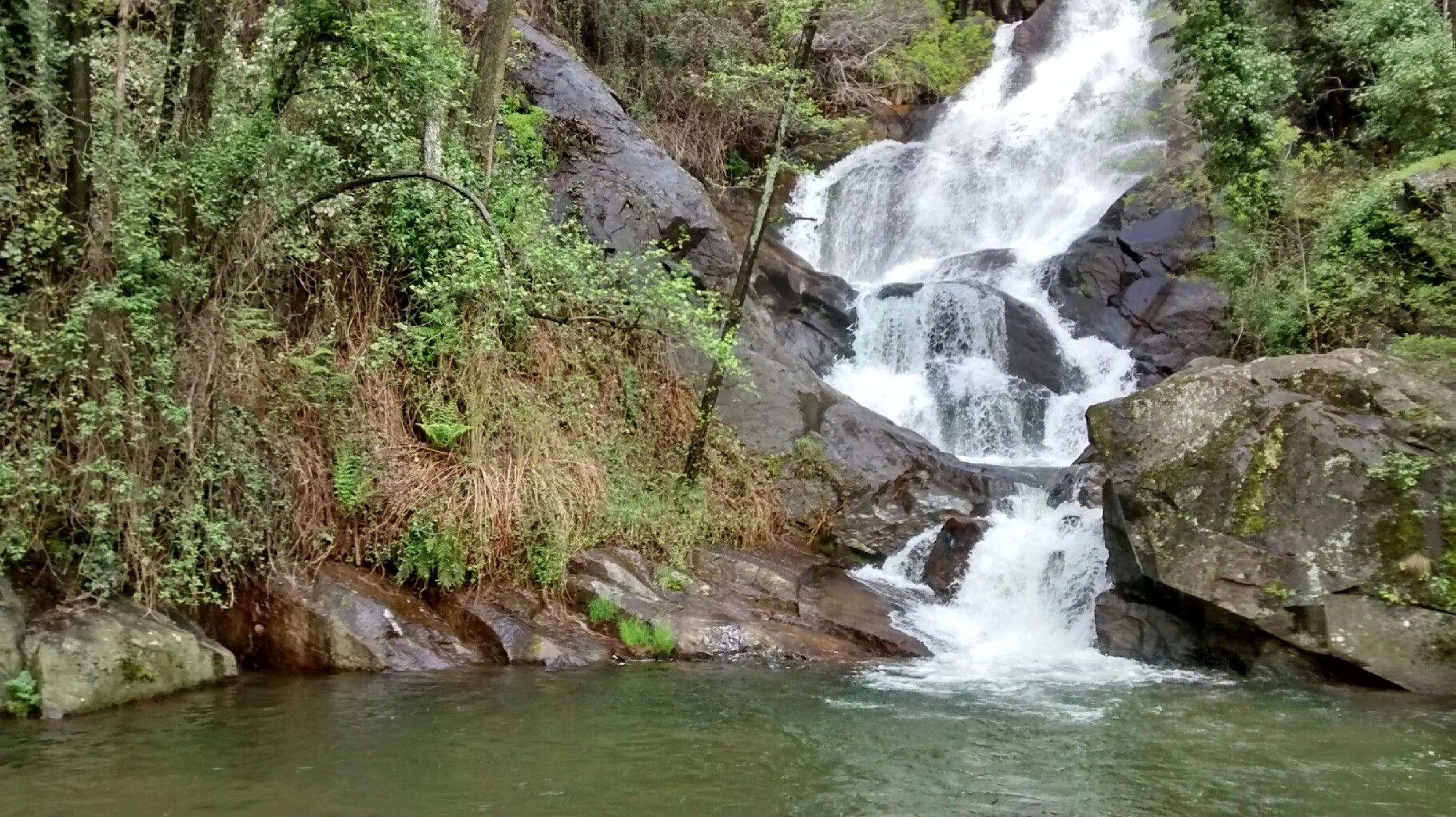 Cascadas de Nogaledas, por Alejandro Sepúlveda Chamizo