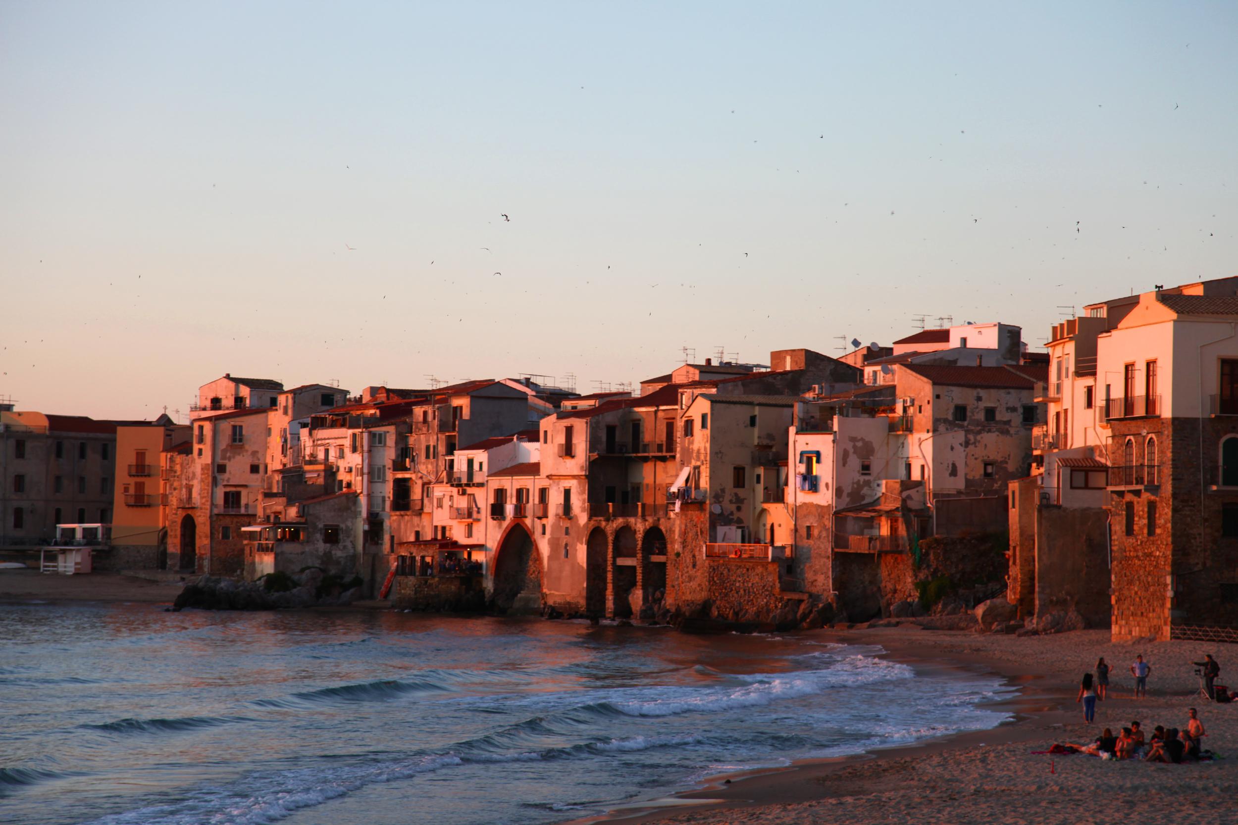 Puesta del sol en Cefalù, por GERARD DECQ
