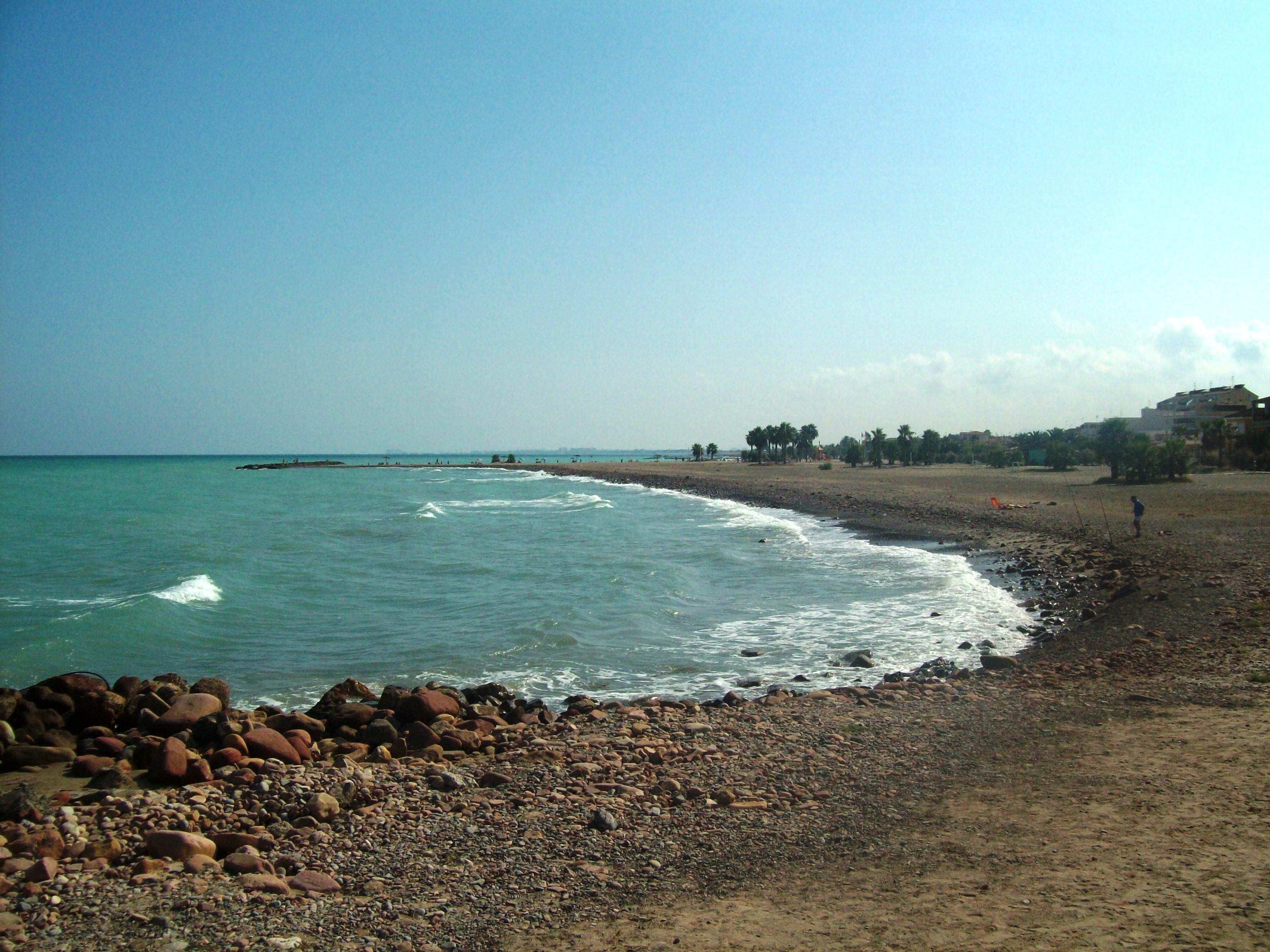 Playa Les Cases, por CUCA
