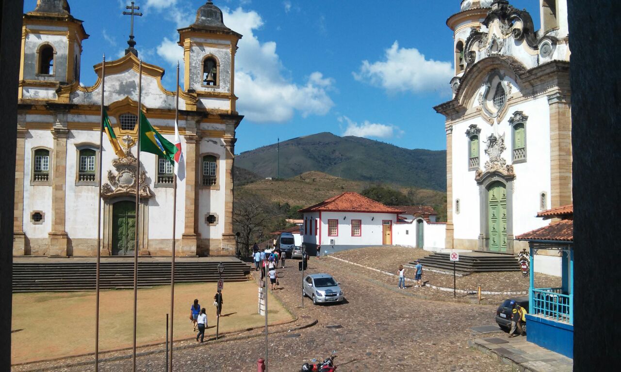 Igrejas de Nossa Senhora do Carmo e de São Francisco de Assis, por André Matias