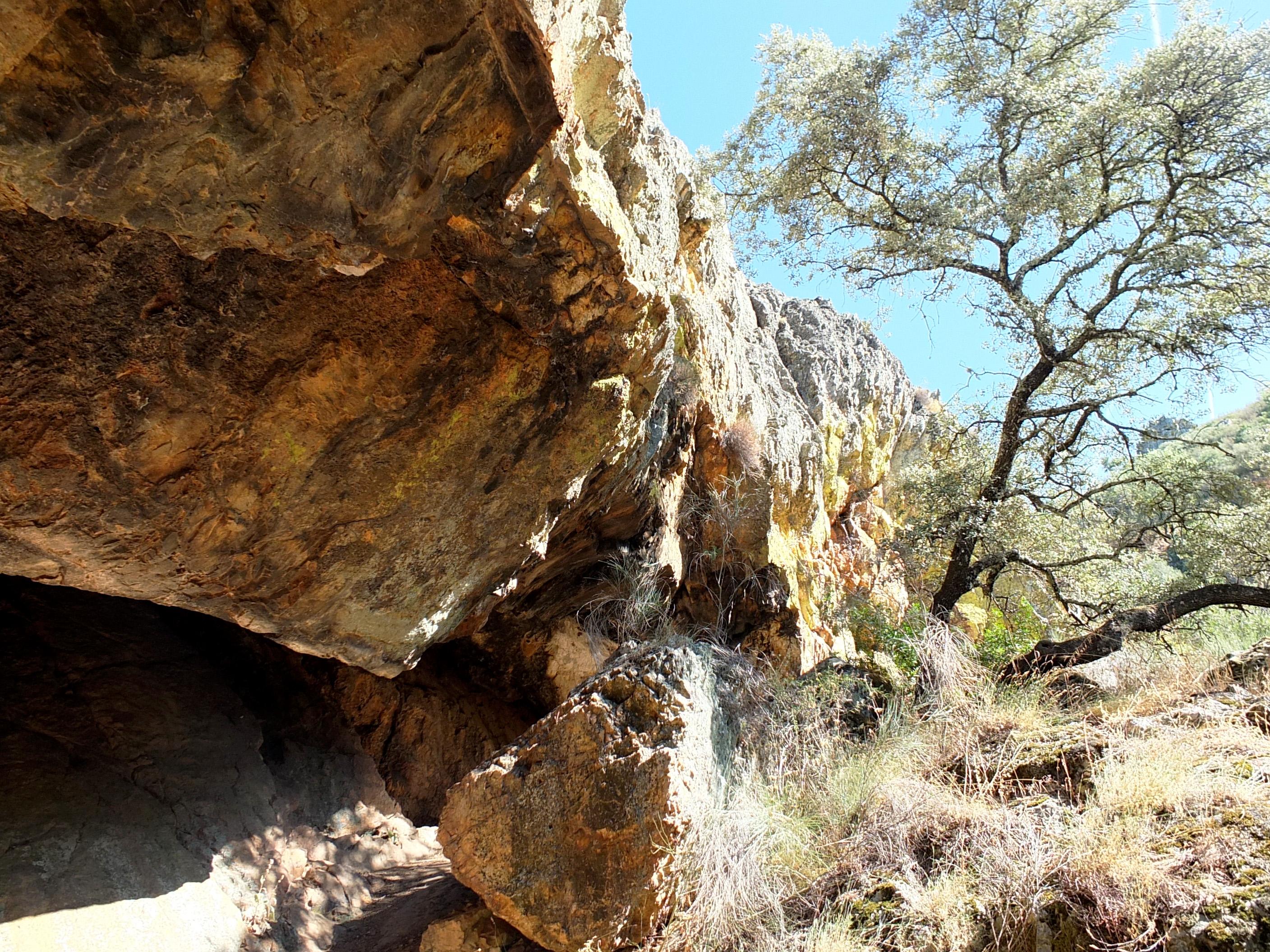 Cueva de Maximino, por Chris Pearrow