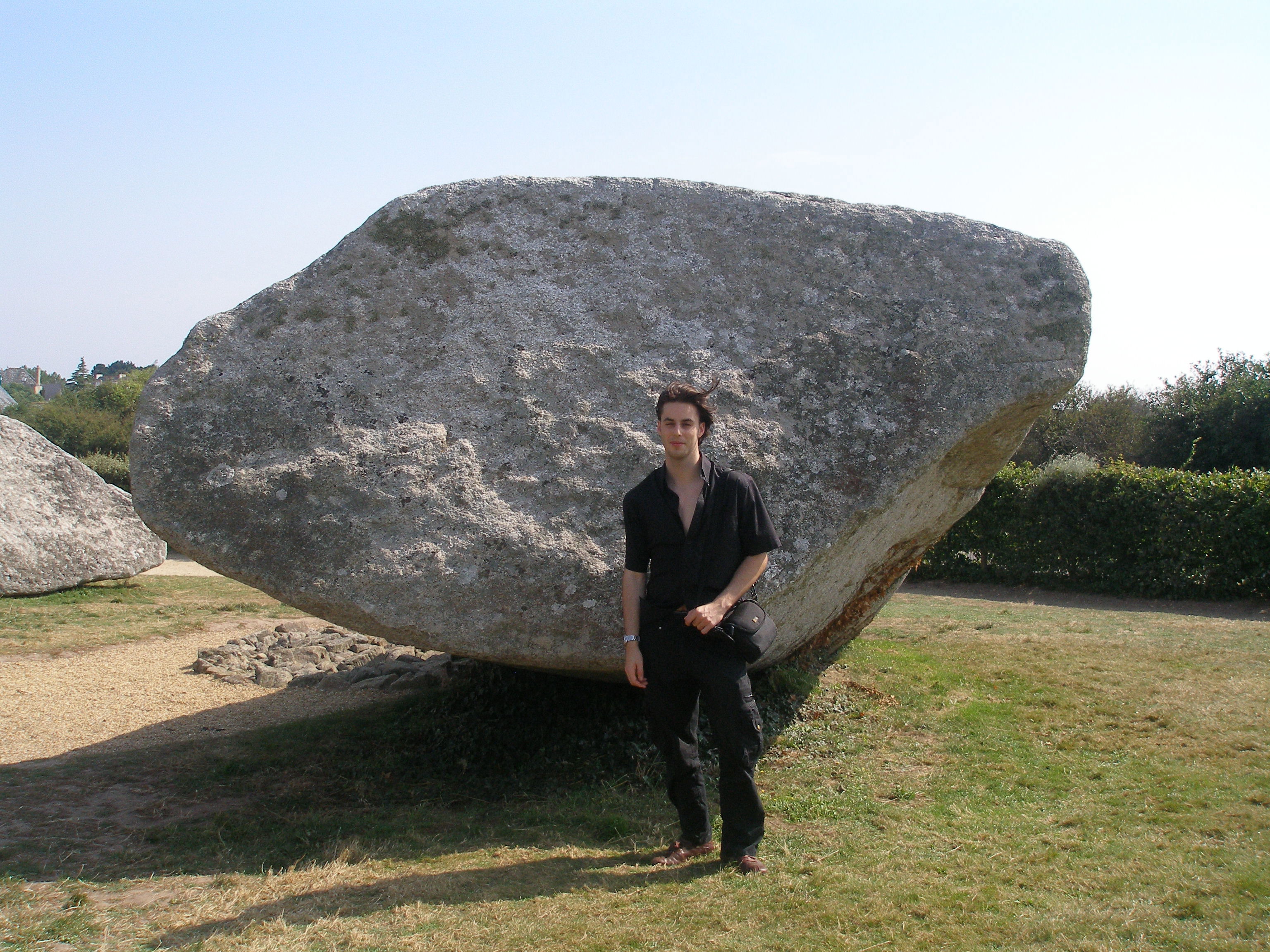 Menhir, por Antoine Renon