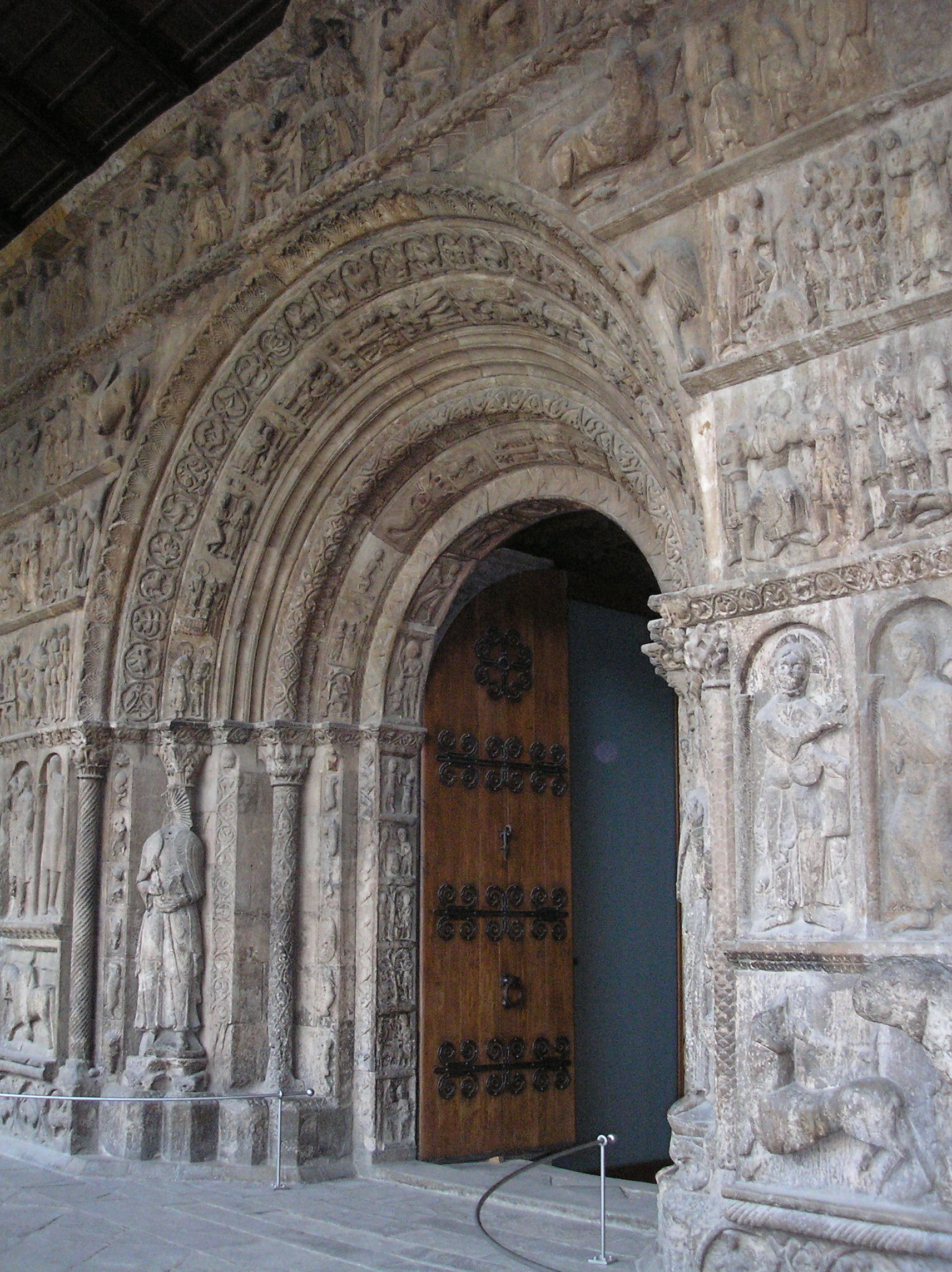 Monasterio de Santa María, por isalatrendi