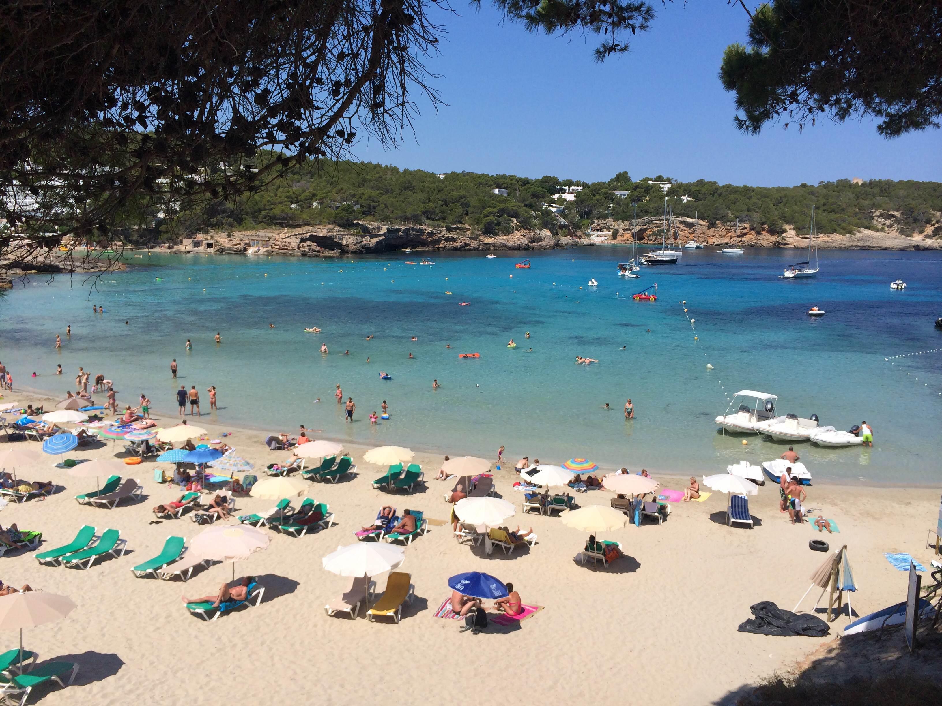 Cala de Portinatx, por María Salazar
