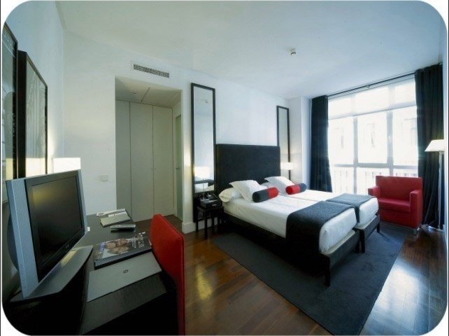 Hotel Quatro Puerta del Sol en Madrid: opiniones, 21 fotos, precio, ofertas y reserva -