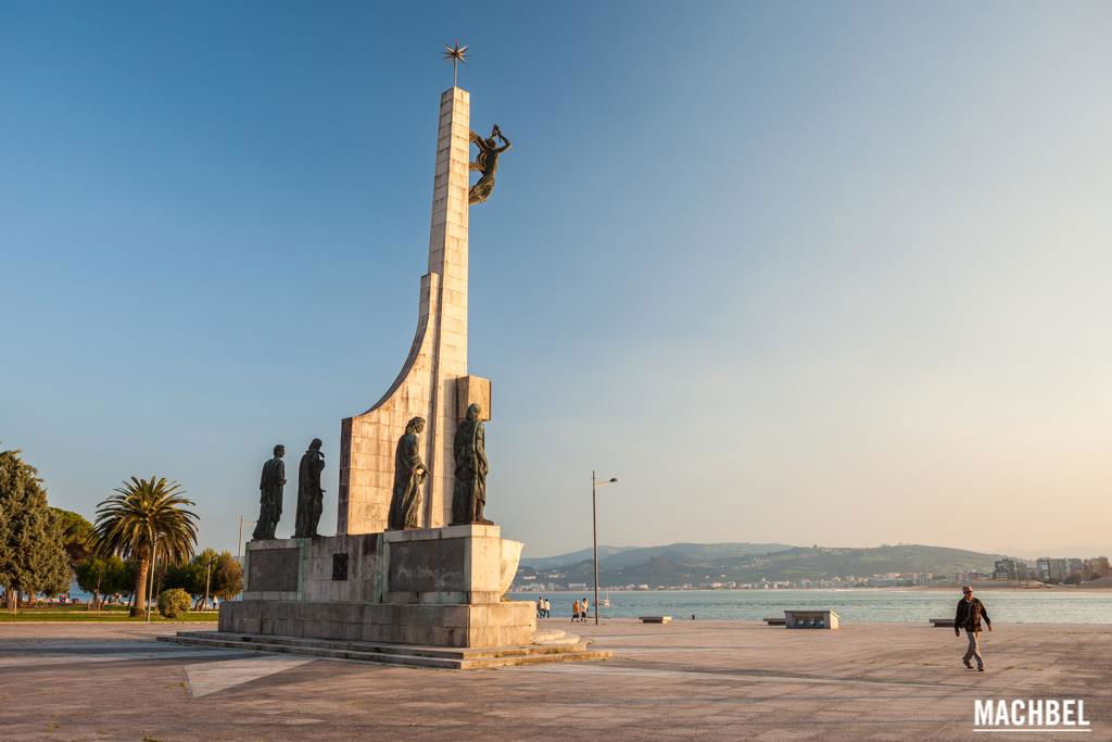 Monumento a Luis Carrero Blanco, por Víctor Gómez - machbel