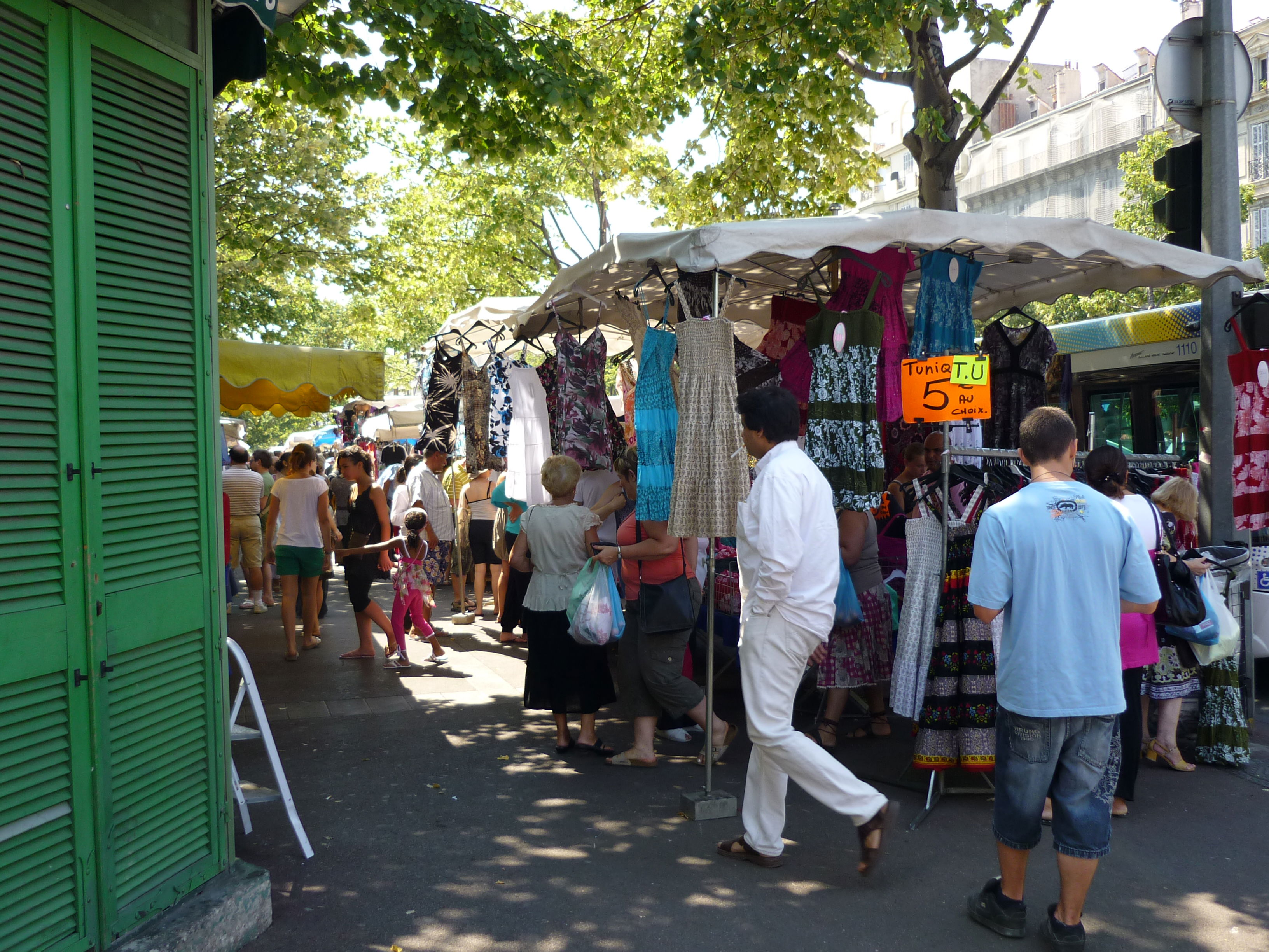 Mercado del Prado, por Coline