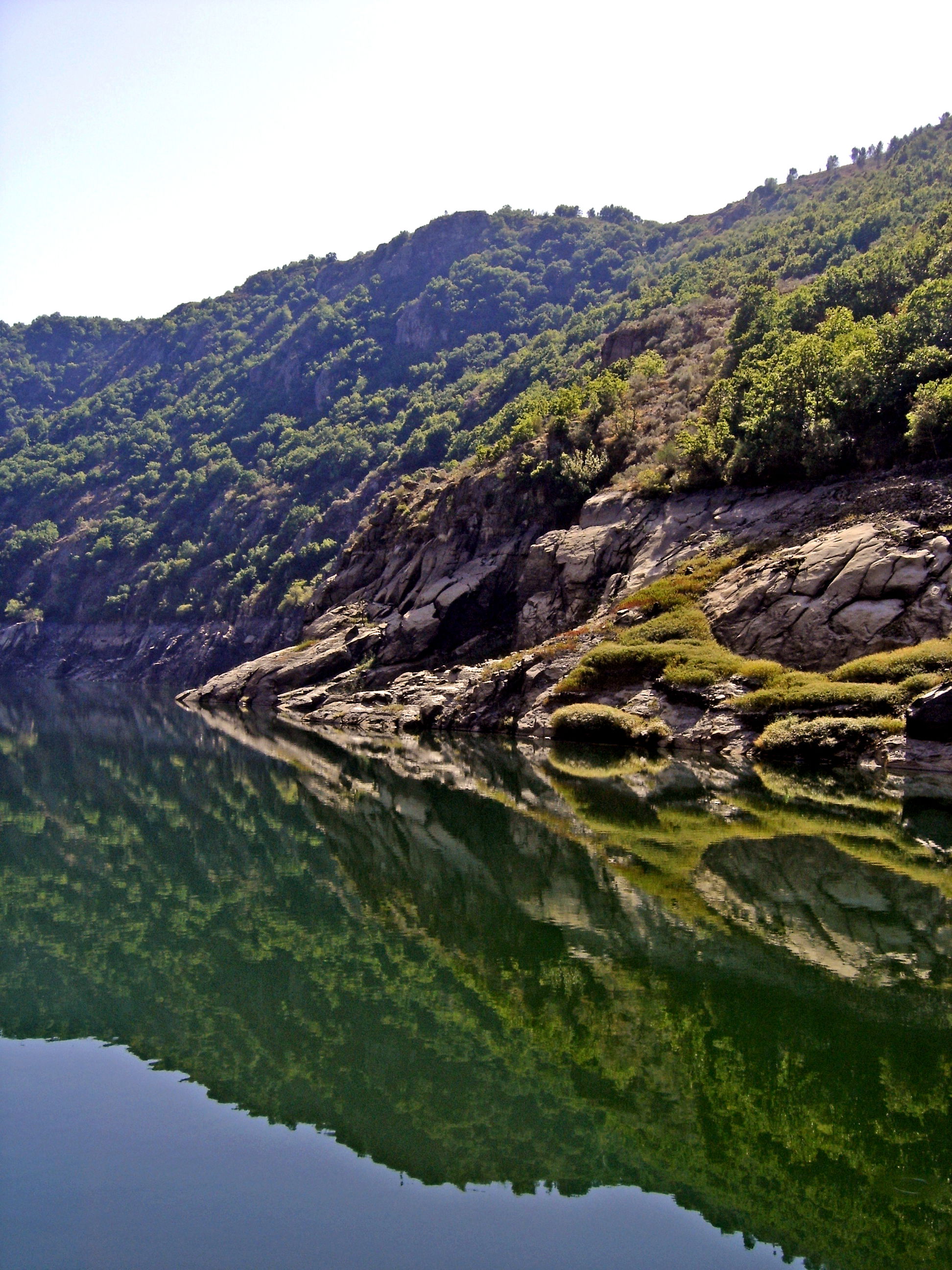 Excursión en Catamarán por los Cañones del Sil, por Ekaitz Fernandez Lopetegui
