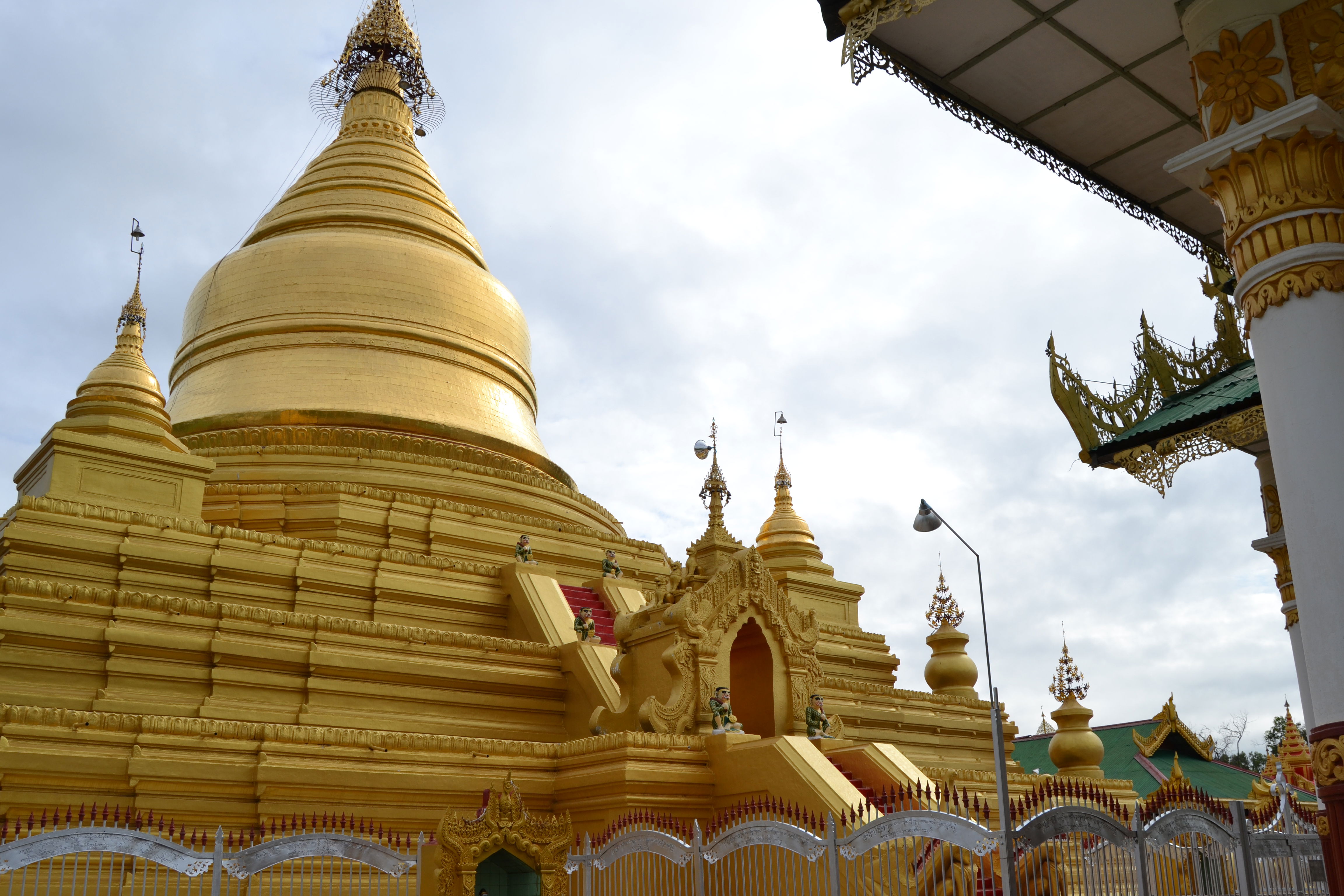 Myanmar: La Tierra de los 13 Monasterios