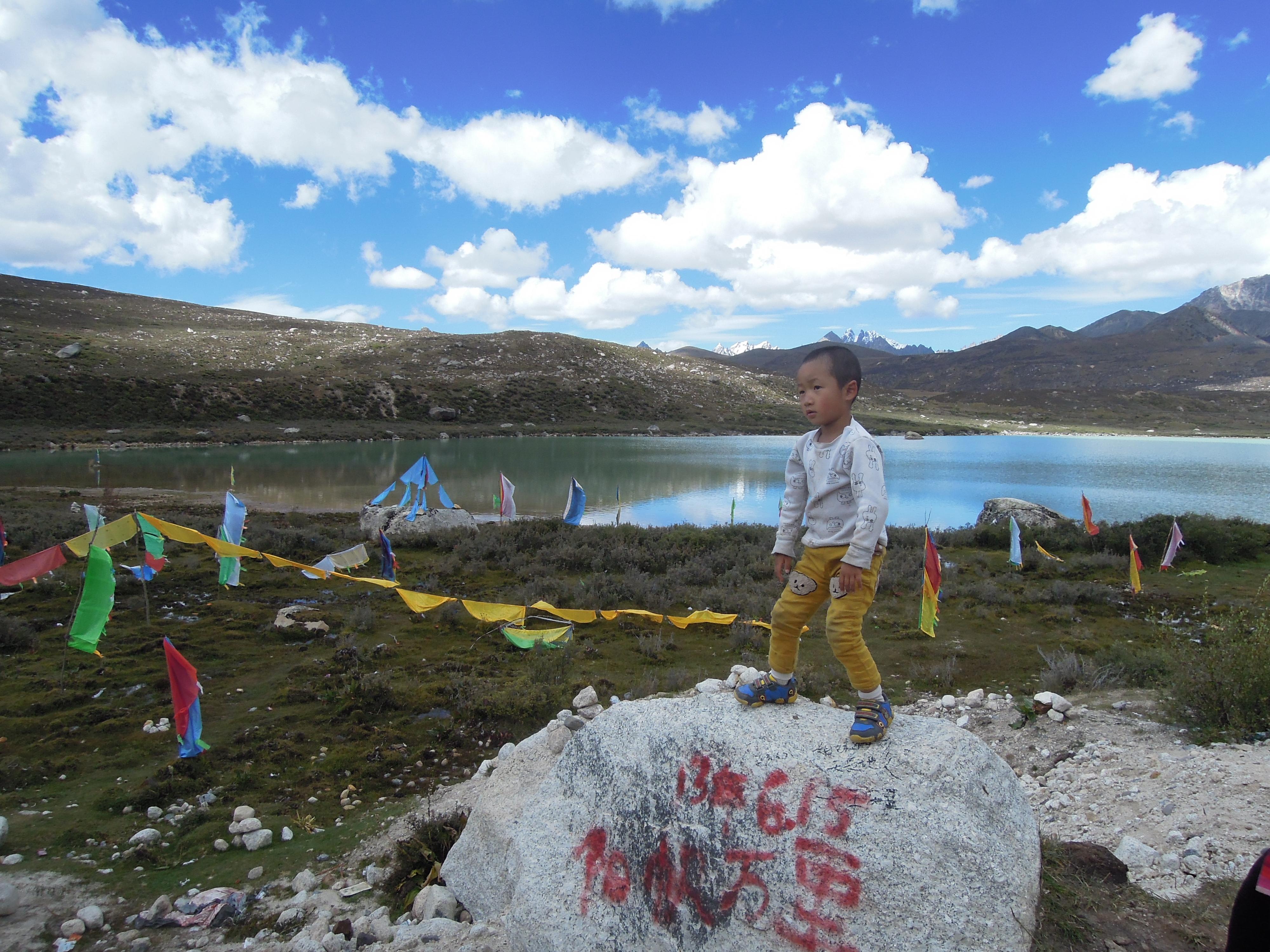 En el camino hacia el Tíbet, por Encres Nomades