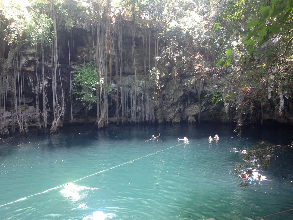 Cenote Yokdzonot, por César - Mochilero