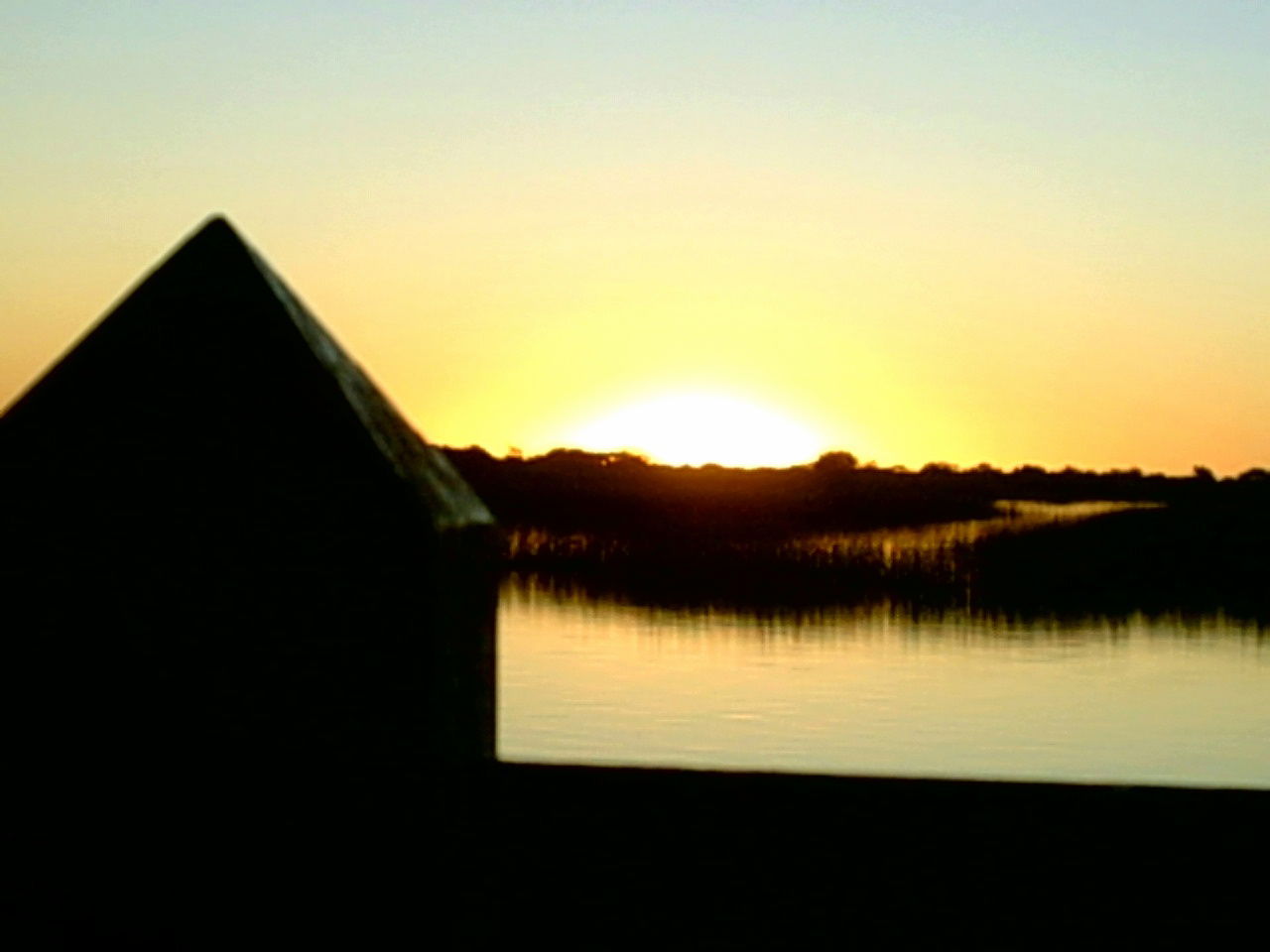 Atardecer desde el Muelle, por villaaldia