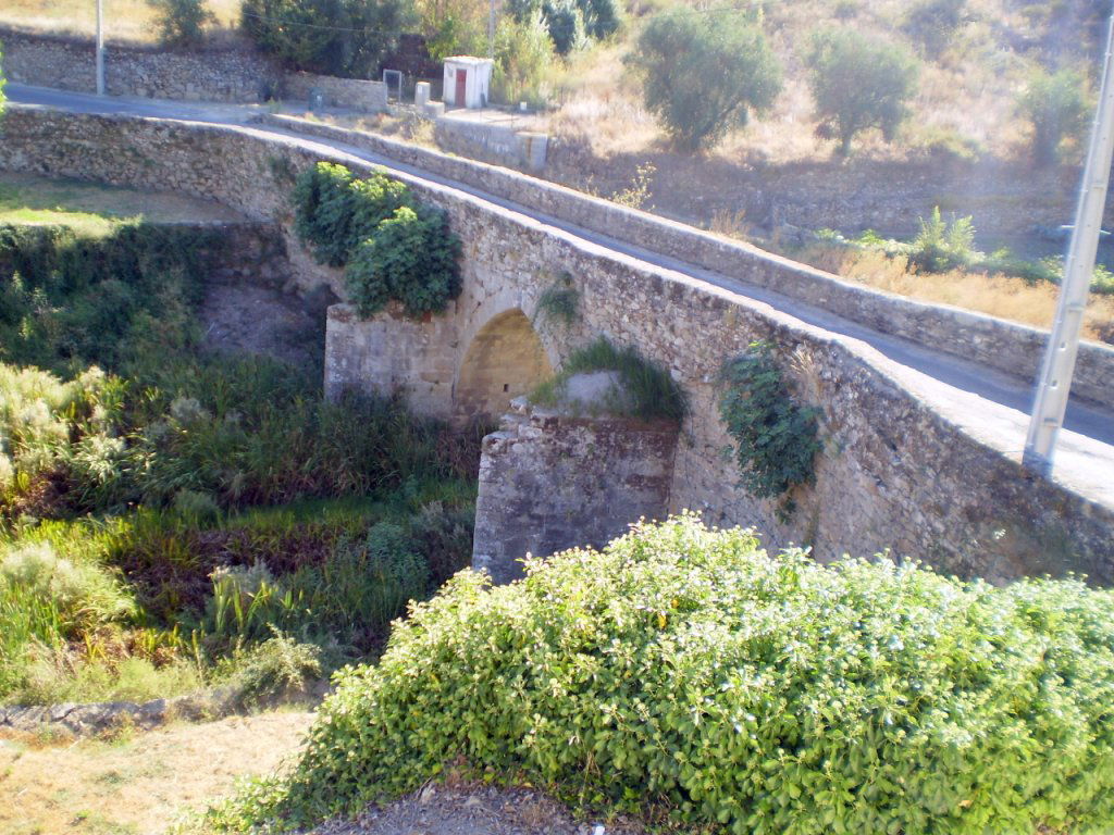 Puente Medieval, por Lala