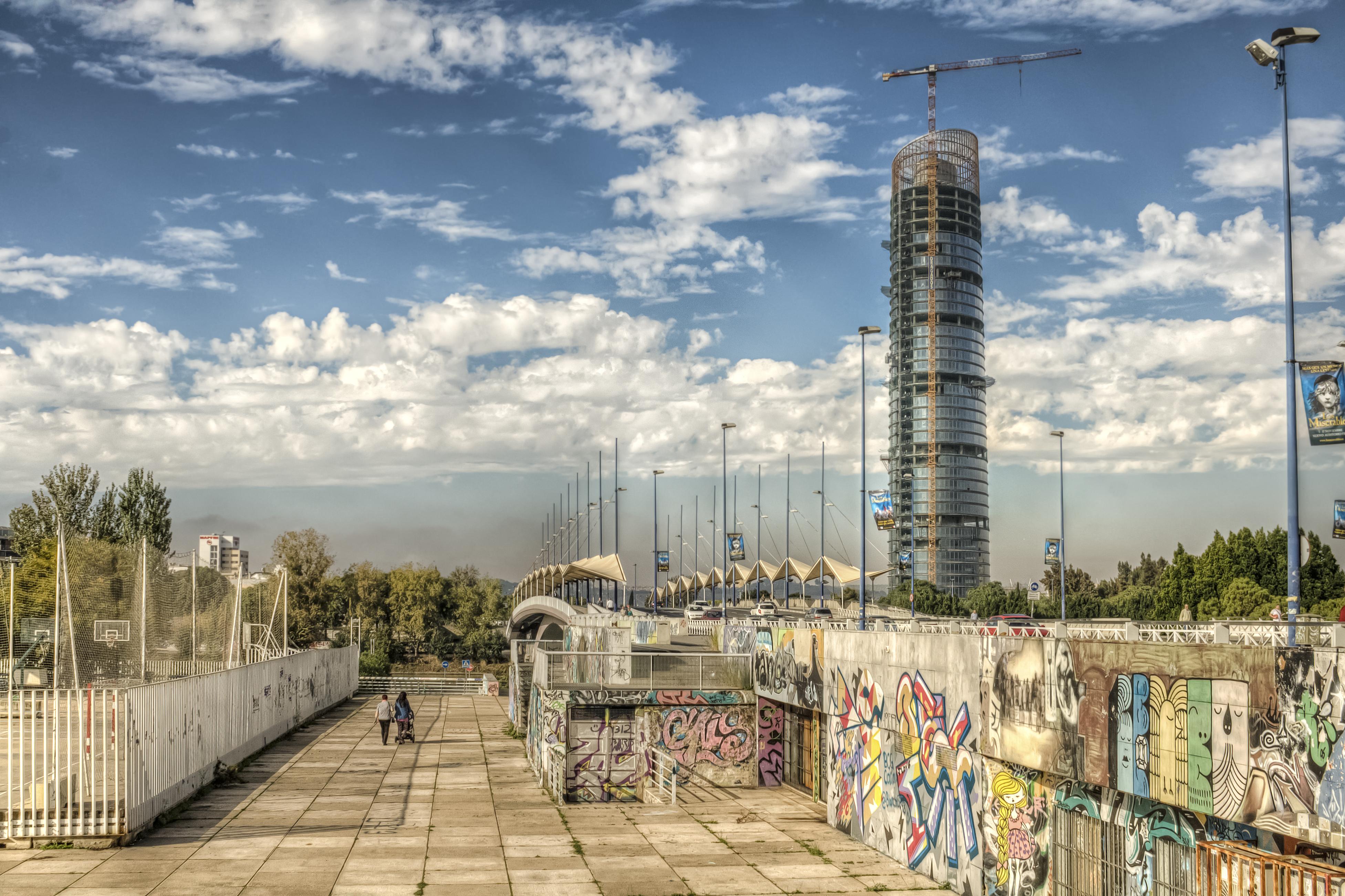 Torre Pelli, por Jesus Sanchez Gonzalez (Zu Sanchez)