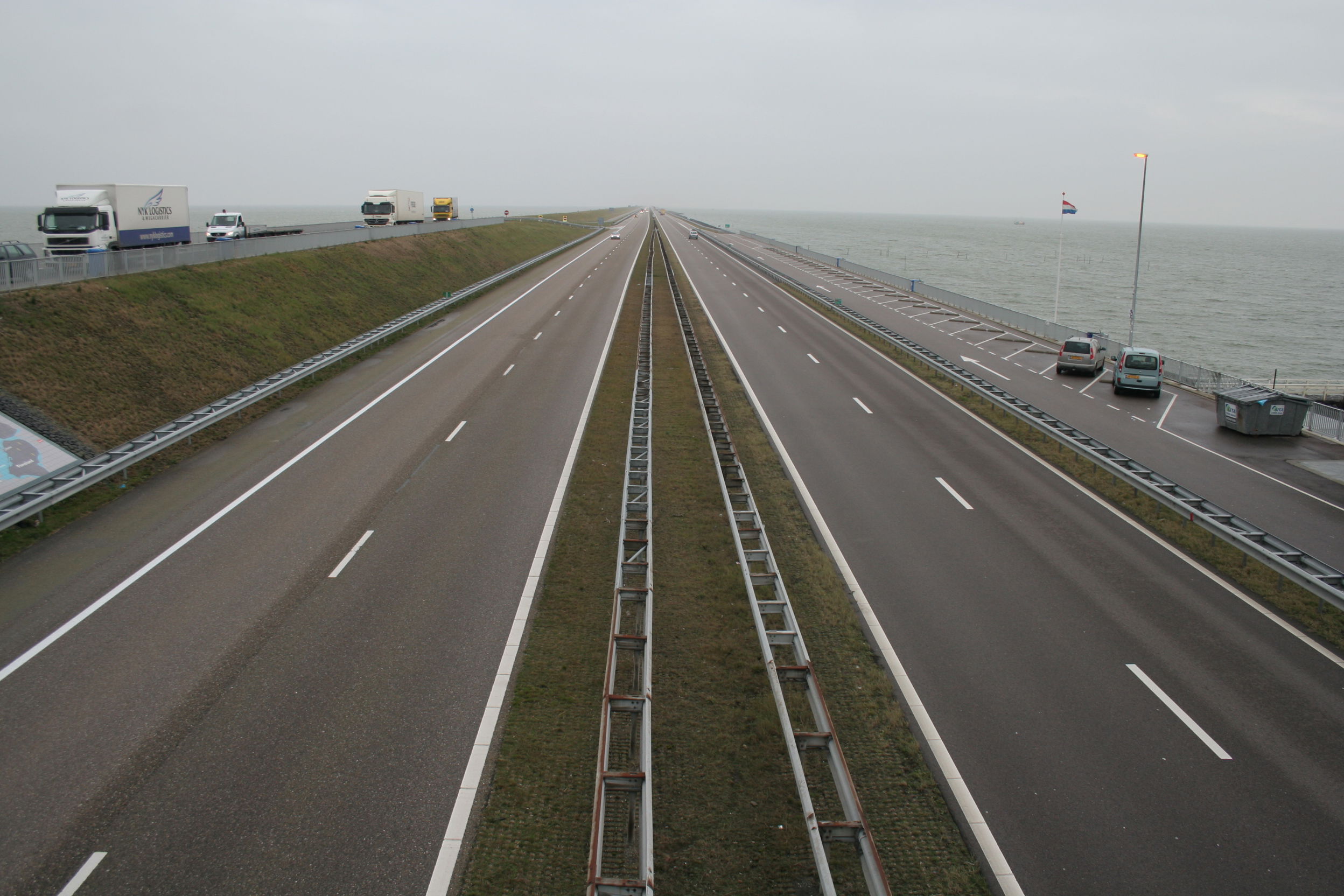 Afsluitdijk, por Mar Perez