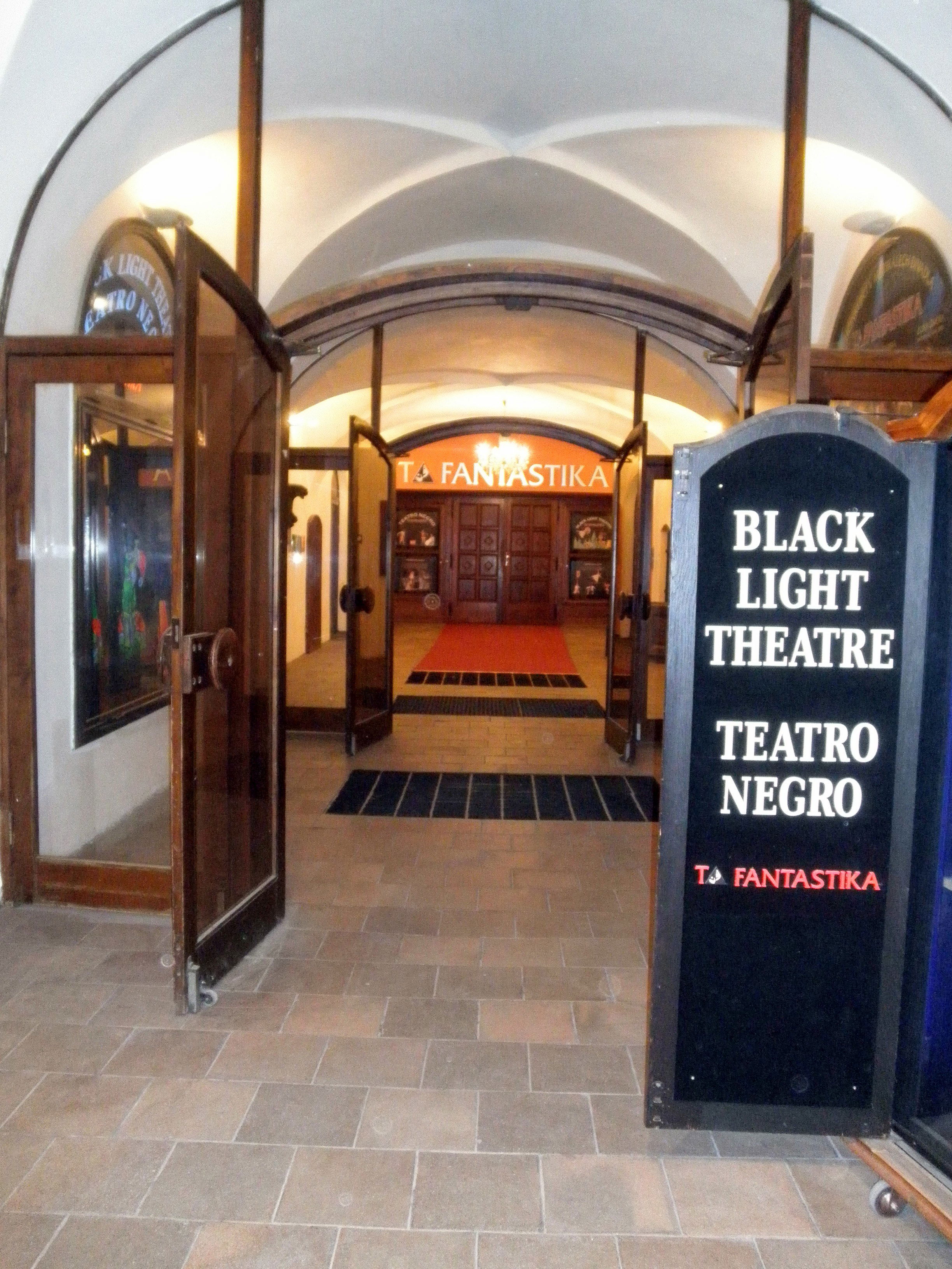 Teatro Negro Ta Fantastika Theater, por Olga