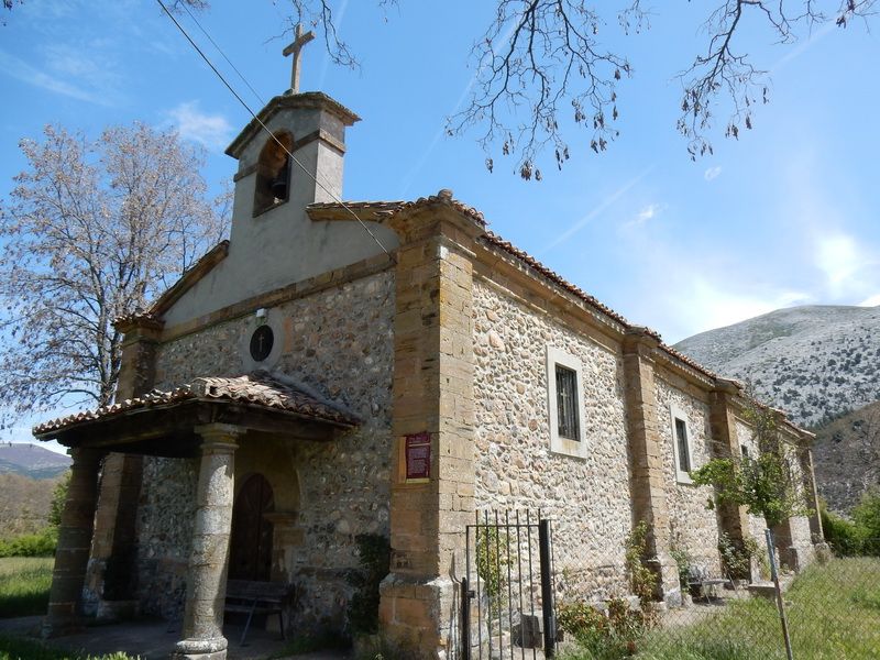 Ermita de la Virgen de Areños, por PierLuigi Galliano