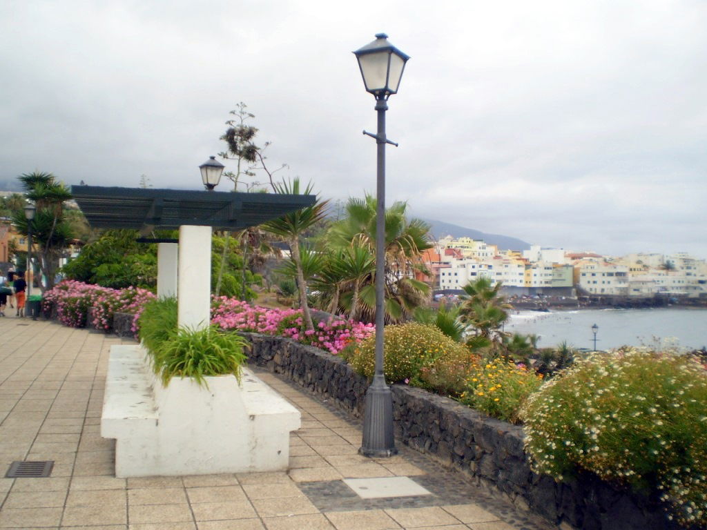 Paseo marítimo de Playa Jardín, por Lala