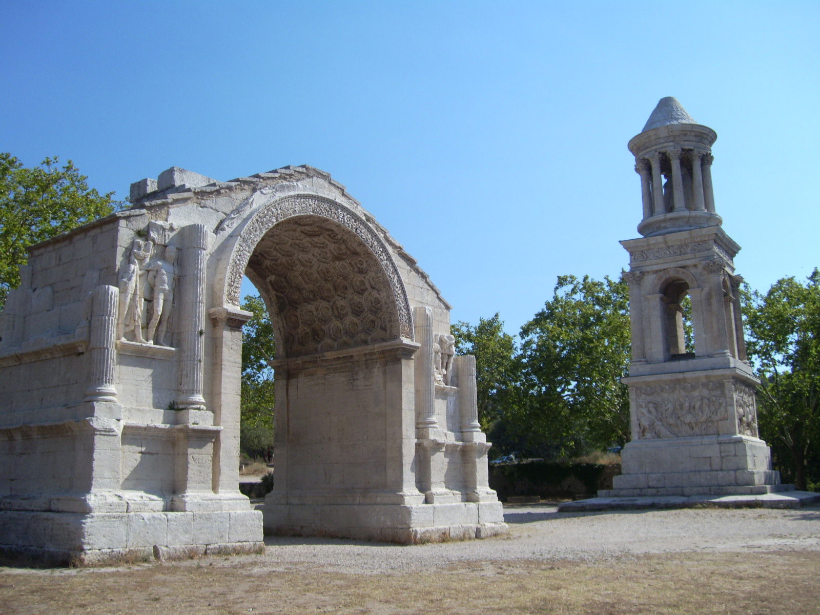 Mausoleo y Arco del Triunfo en Glanum, por Taurie