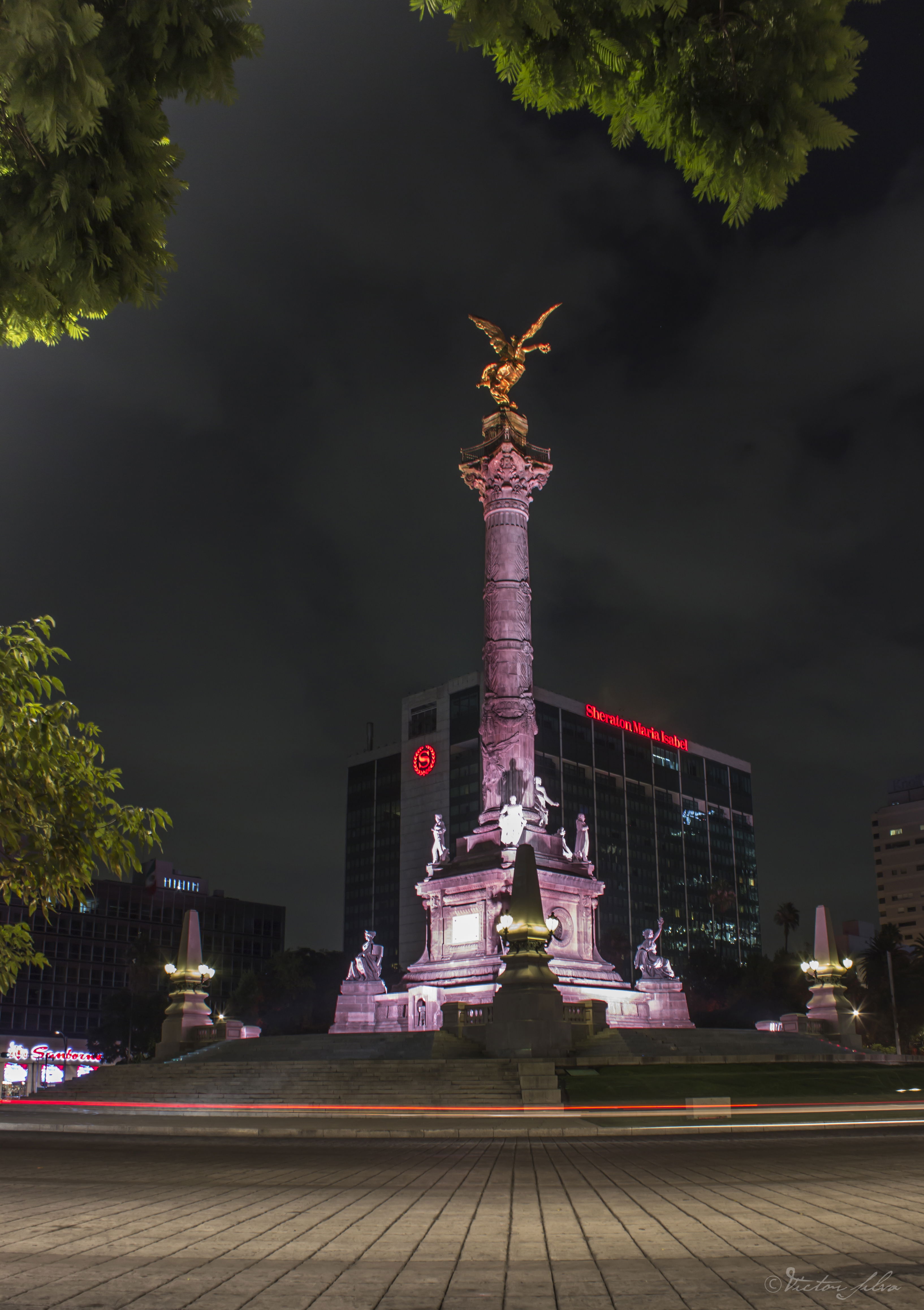 Angel de la Independencia, por Victor Silva Rivera