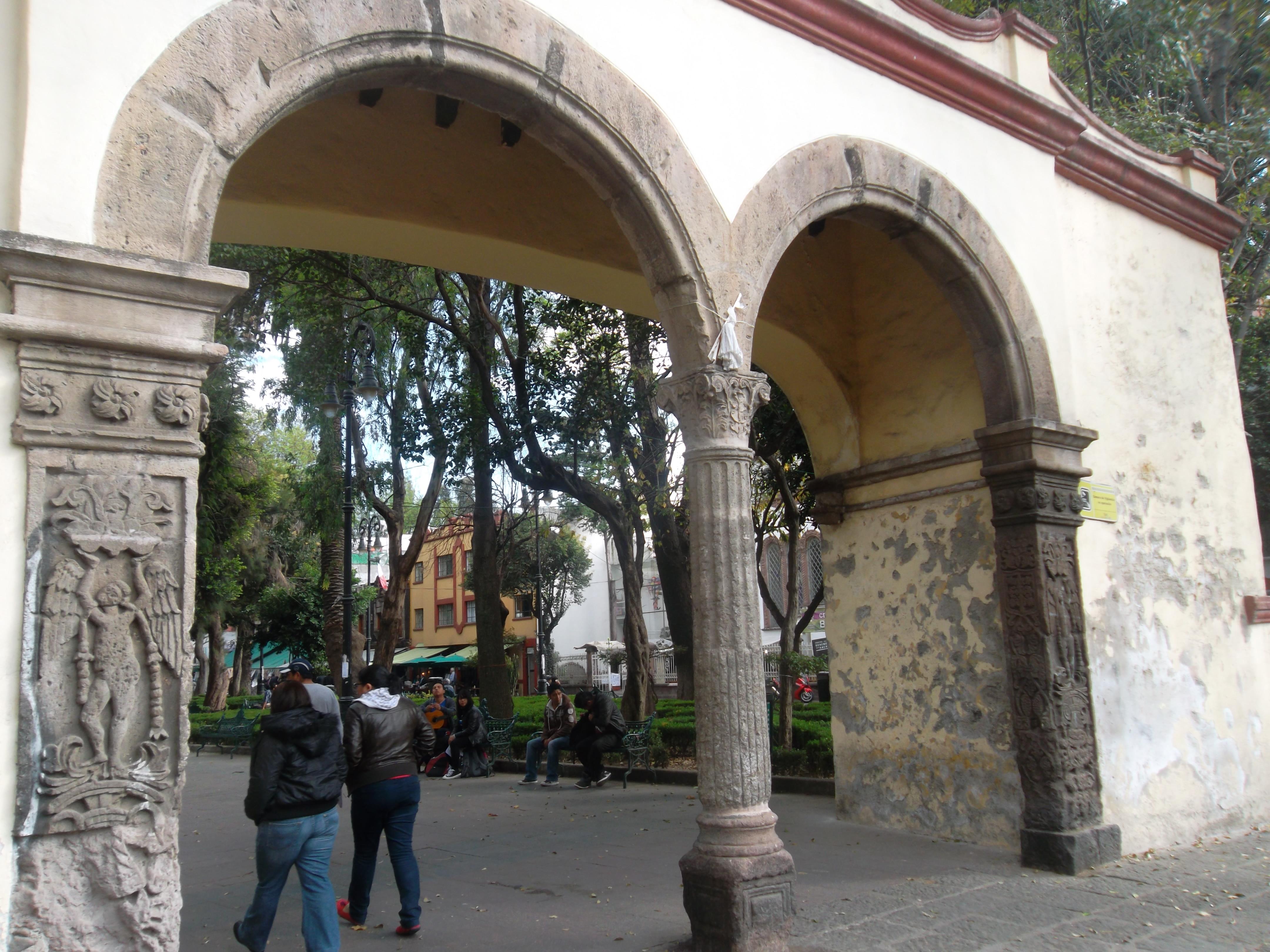 Arcos de Coyoacán, por Daniela VILLARREAL