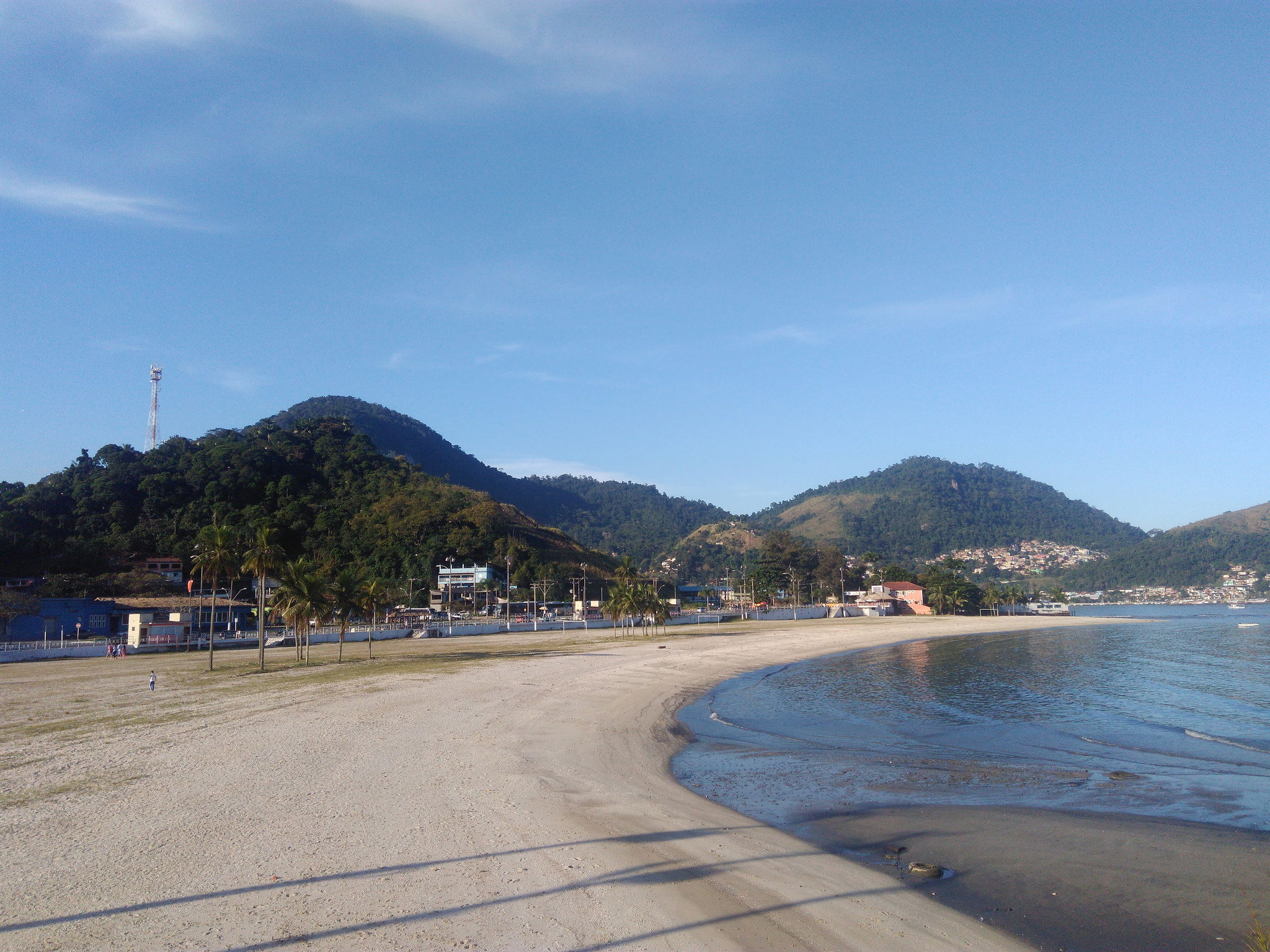 Praia do Anil, por Leo Araújo