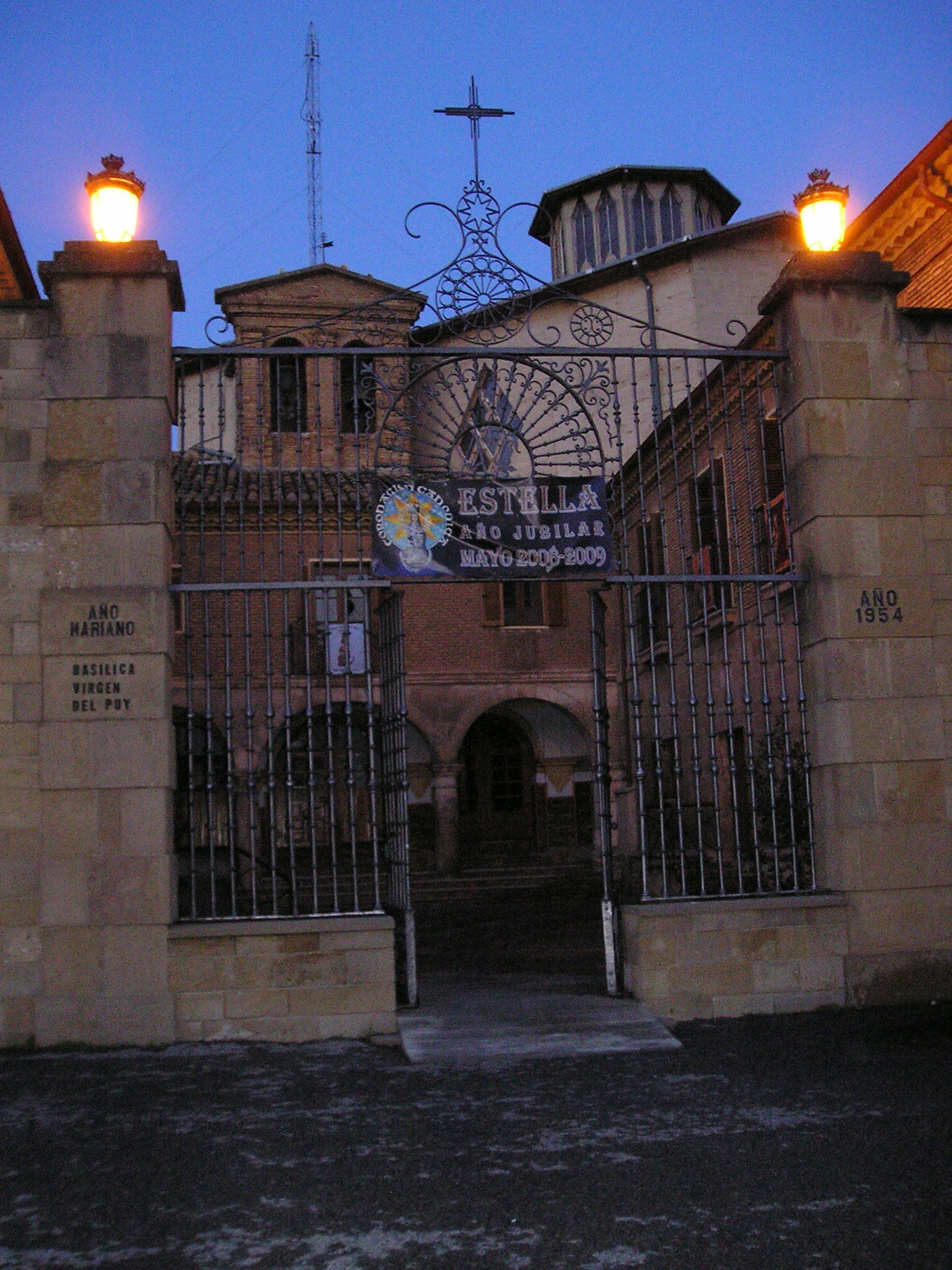 Basílica de Nuestra Señora del Puy, por Turiscapadas