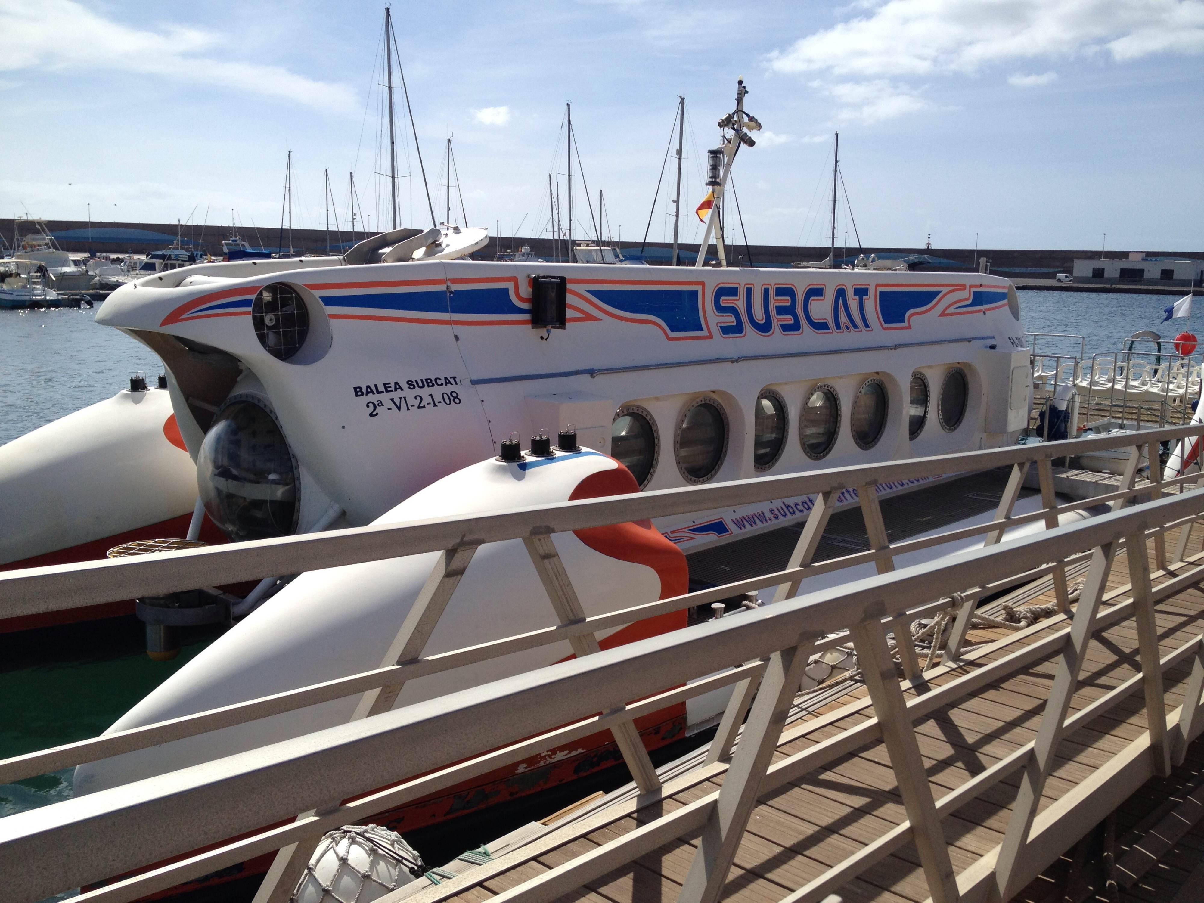 Subcat Paseo En Submarino Catamarán, por Txema León