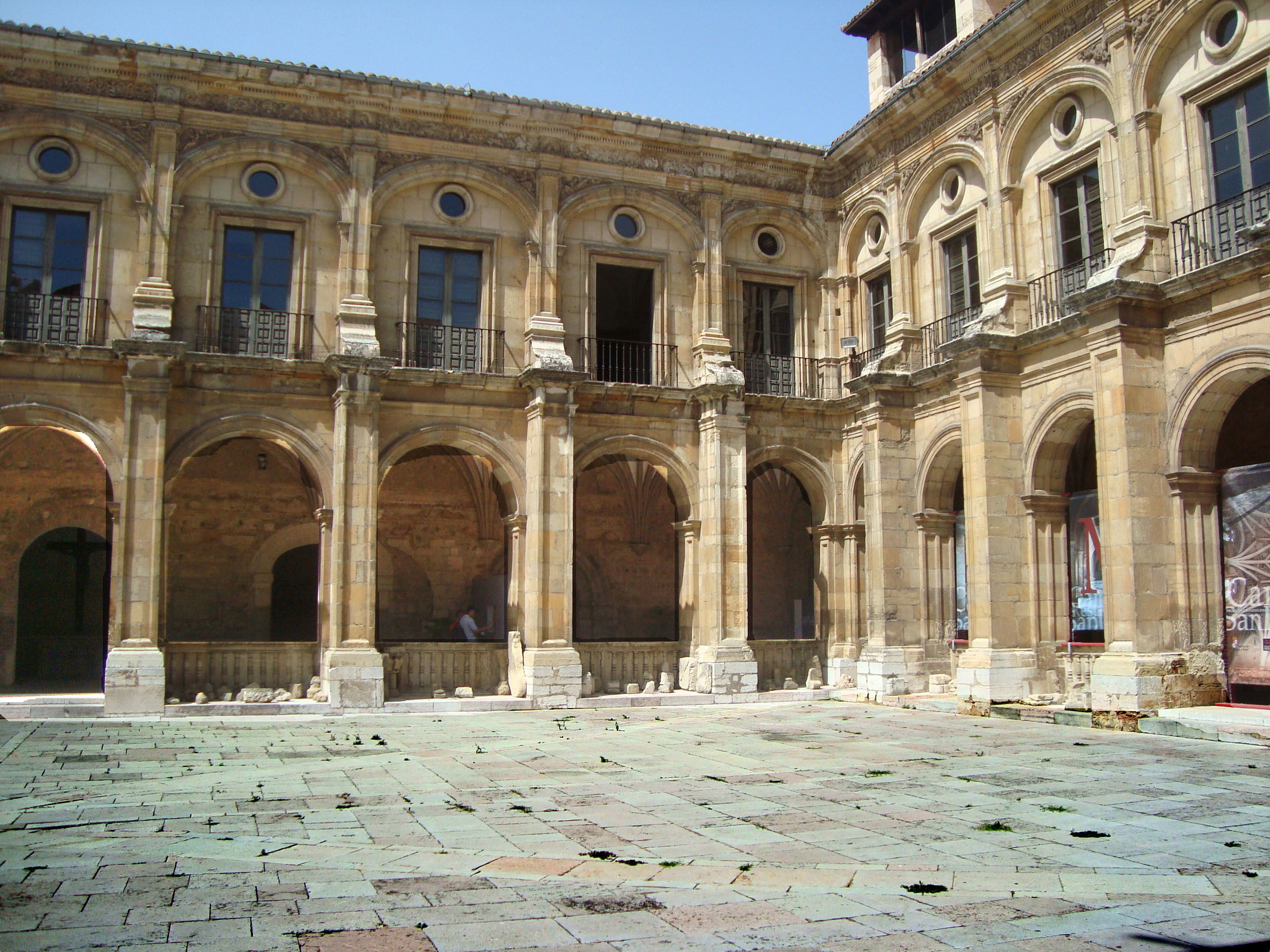 Claustro de San Isidoro, por Marta Pilar