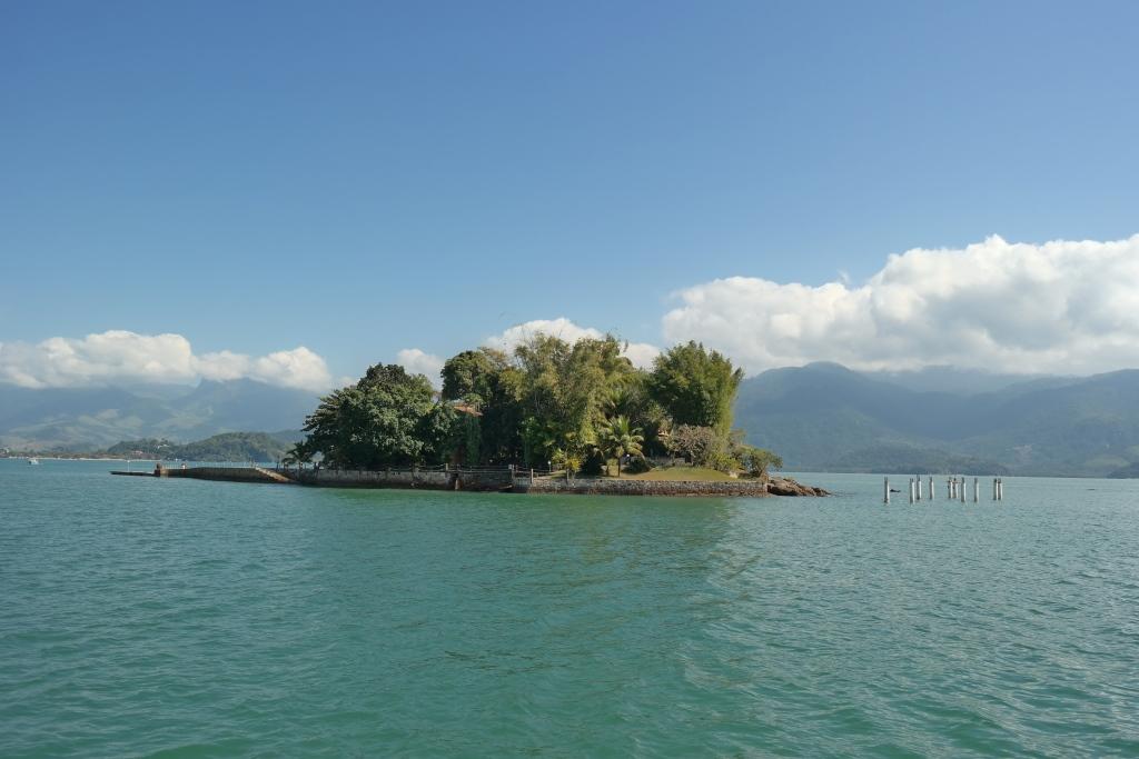 Isla Dos Hermanas, por Leo Araújo