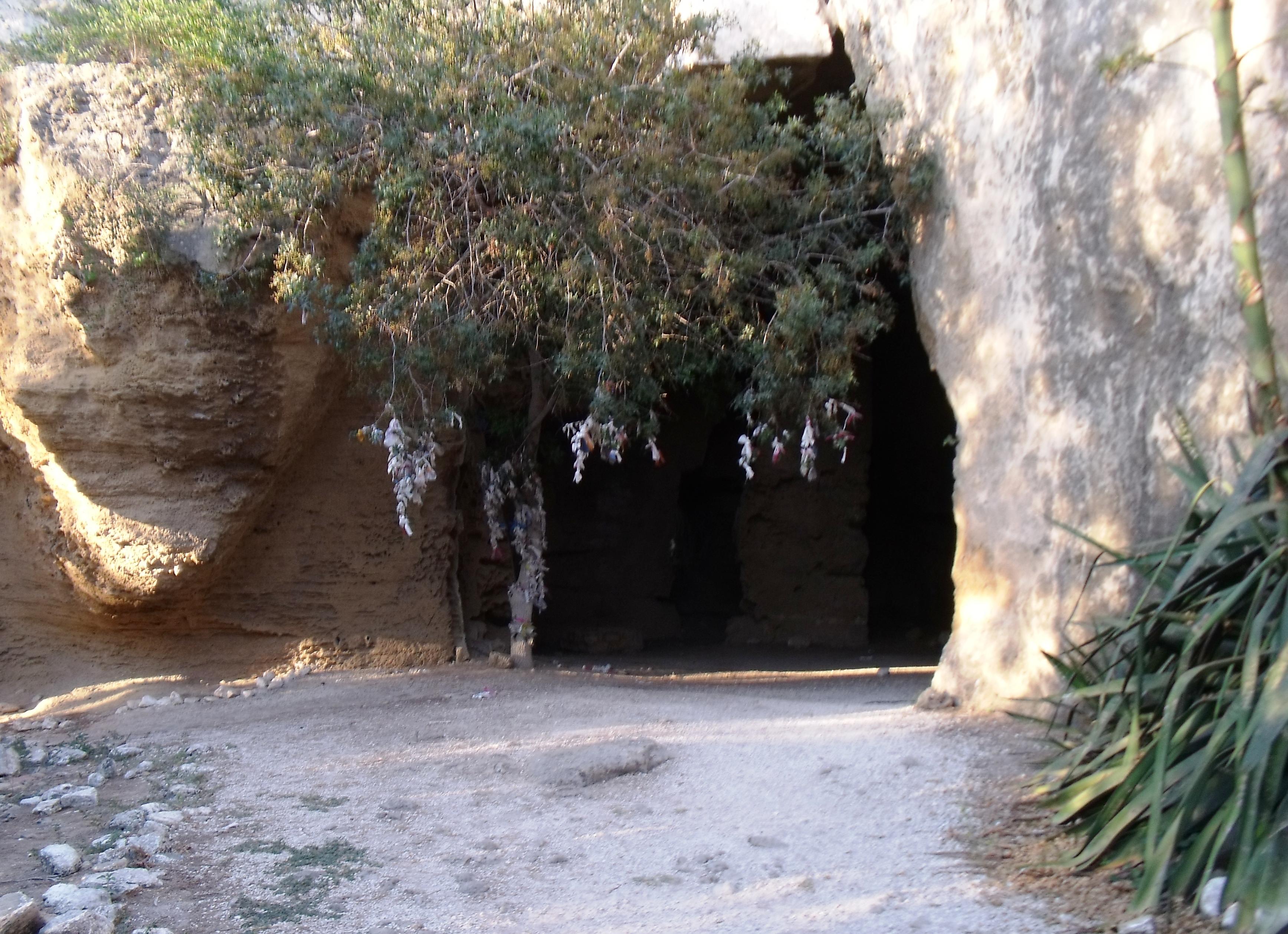 Cuevas de Solomón, por sala2500