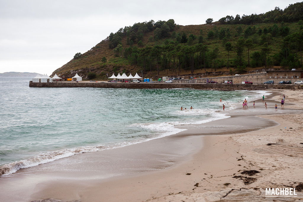 Playa de Balarés, por Víctor Gómez - machbel