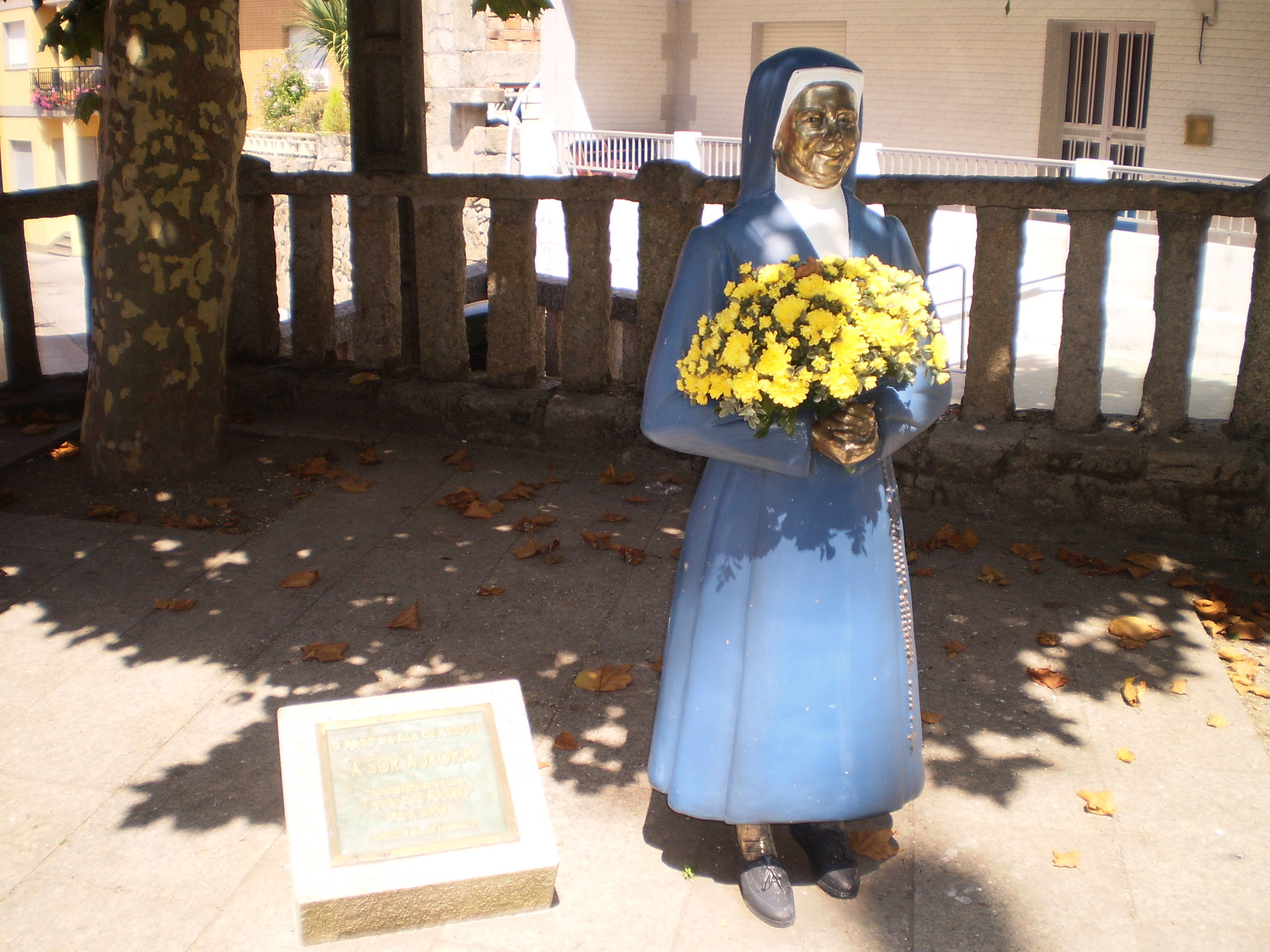 Estatuas en Isla de Arosa: un recorrido por sus tesoros escultóricos