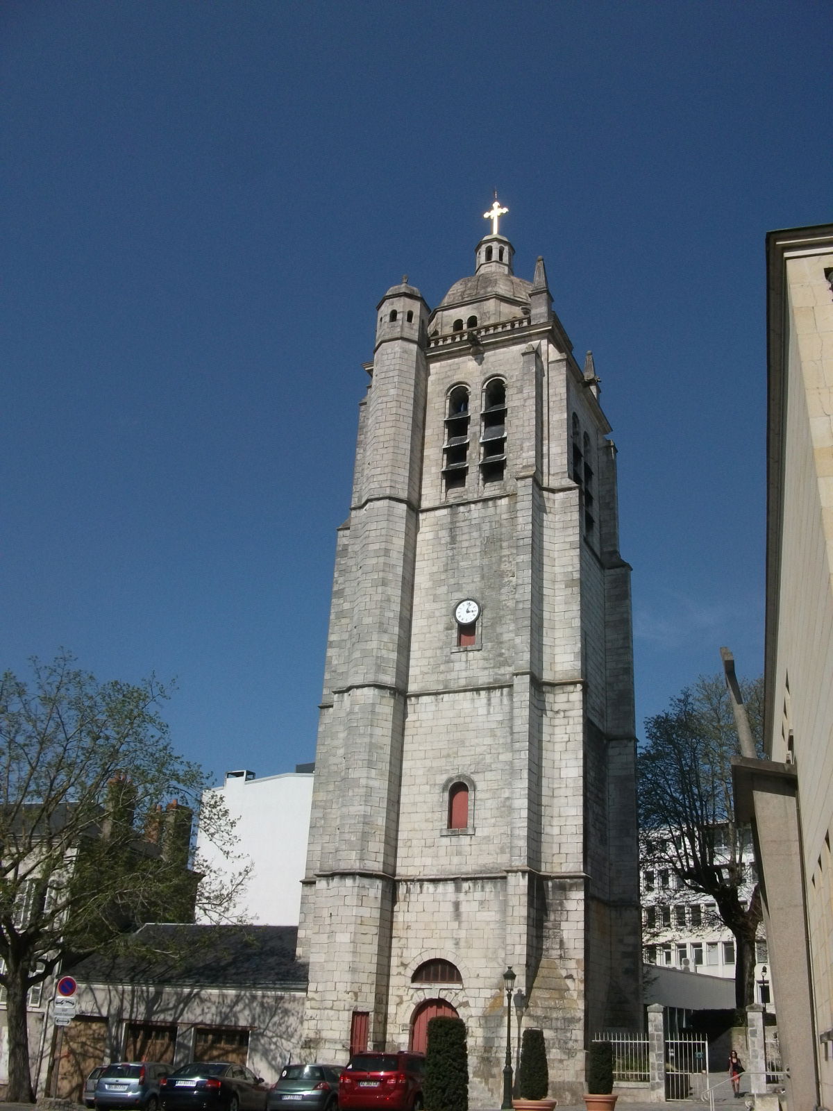 Iglesia Notre Dame de la Recouvrance, por Mariposa Española