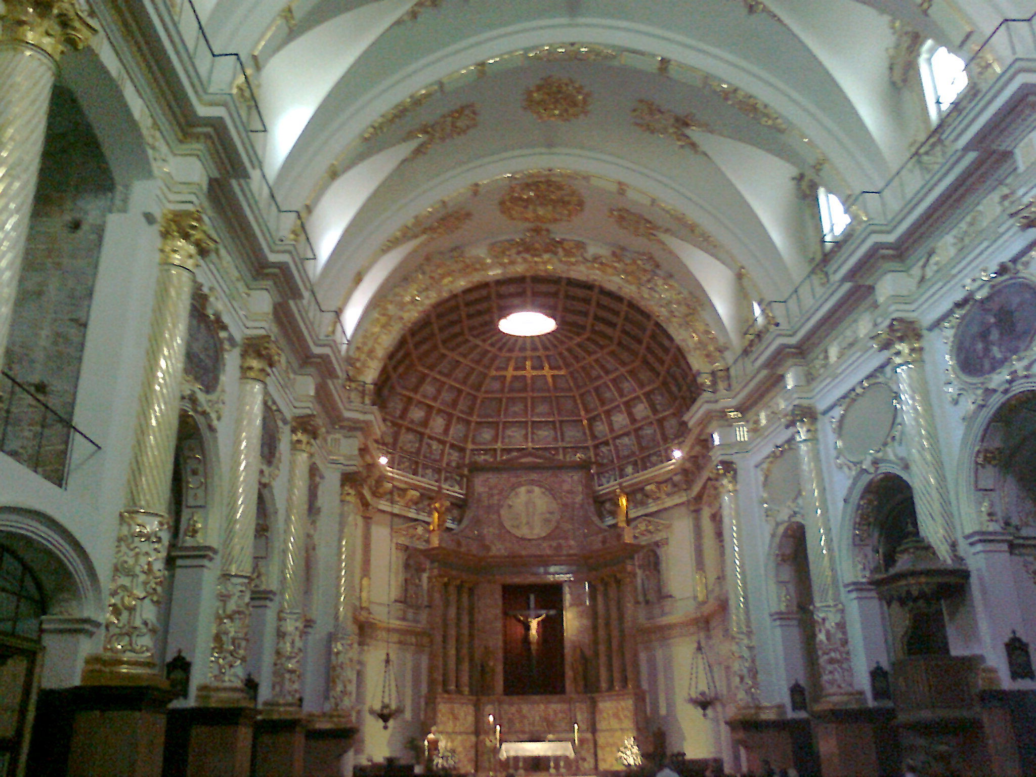 Iglesia de San Martín Obispo y San Antonio Abad, por Alisa Kolobova