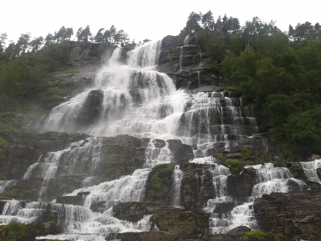 Cascada Tvindefossen, por FERNANDO SYRAH