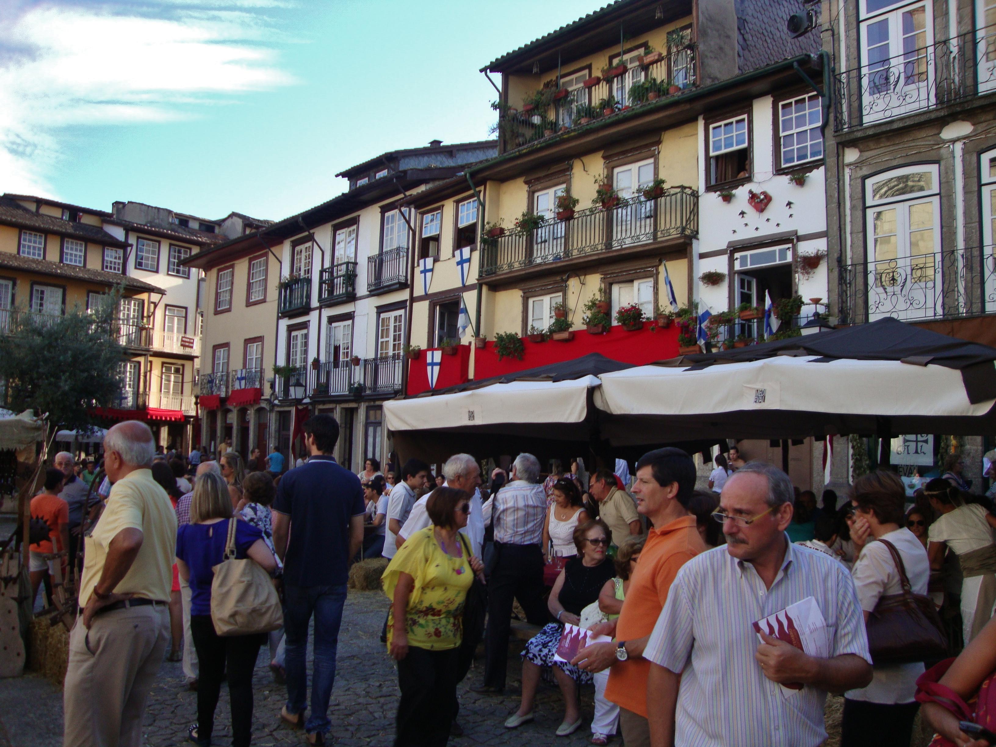 Fiestas en Guimarães: tradiciones exuberantes por descubrir