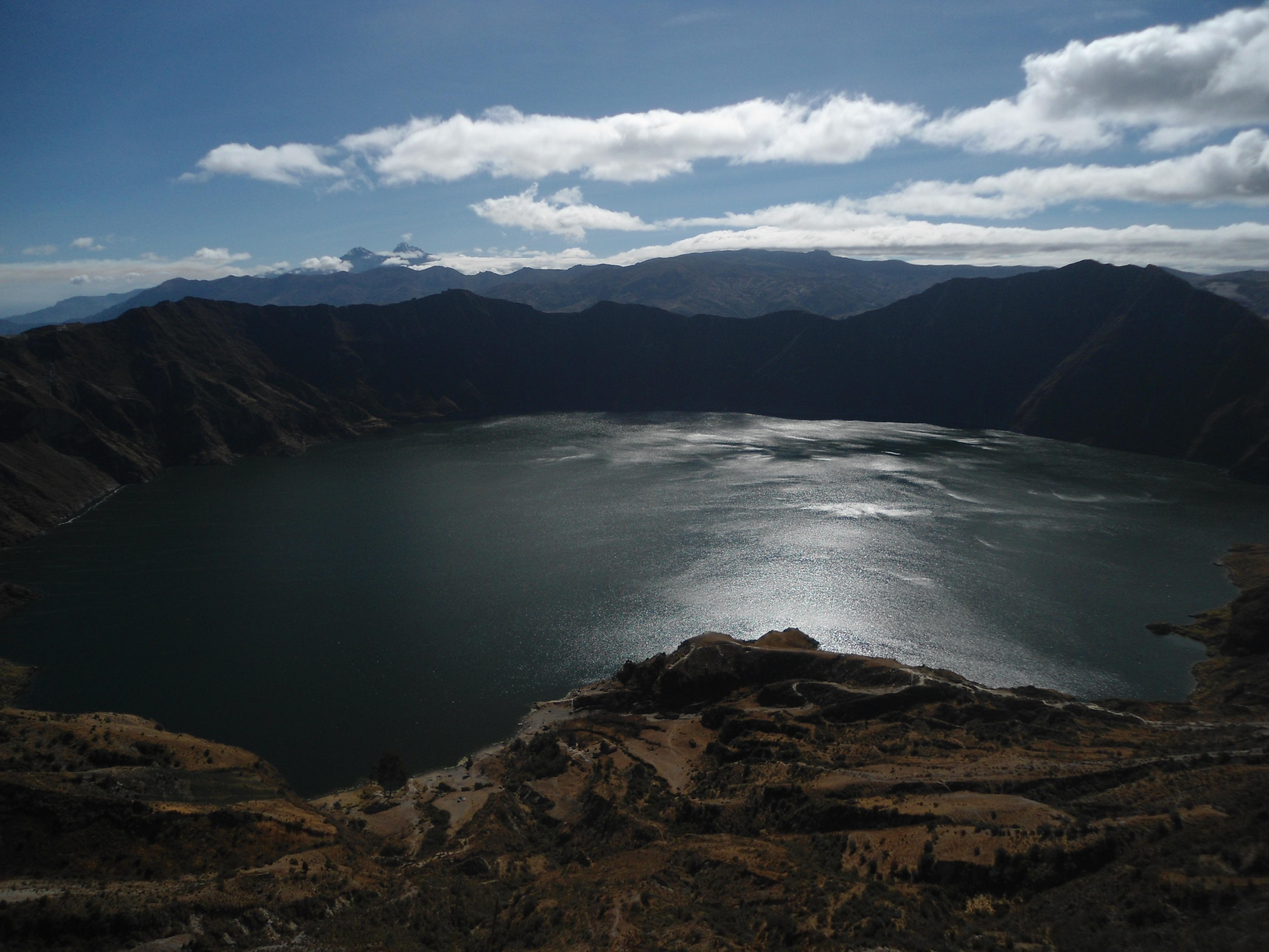 Lagos en Ecuador: descubre los tesoros ocultos de la naturaleza