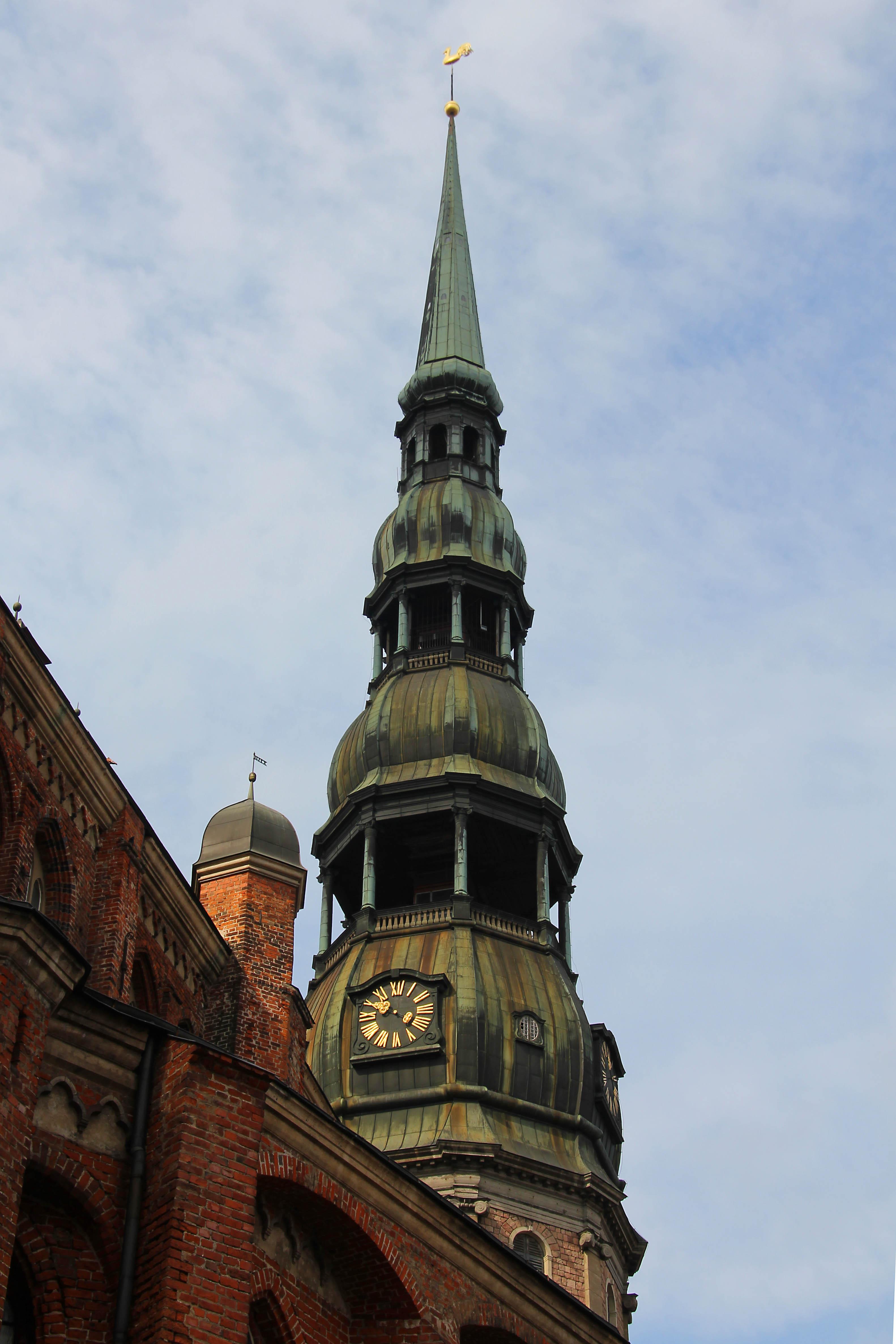 Iglesia de San Pedro, por Sergio