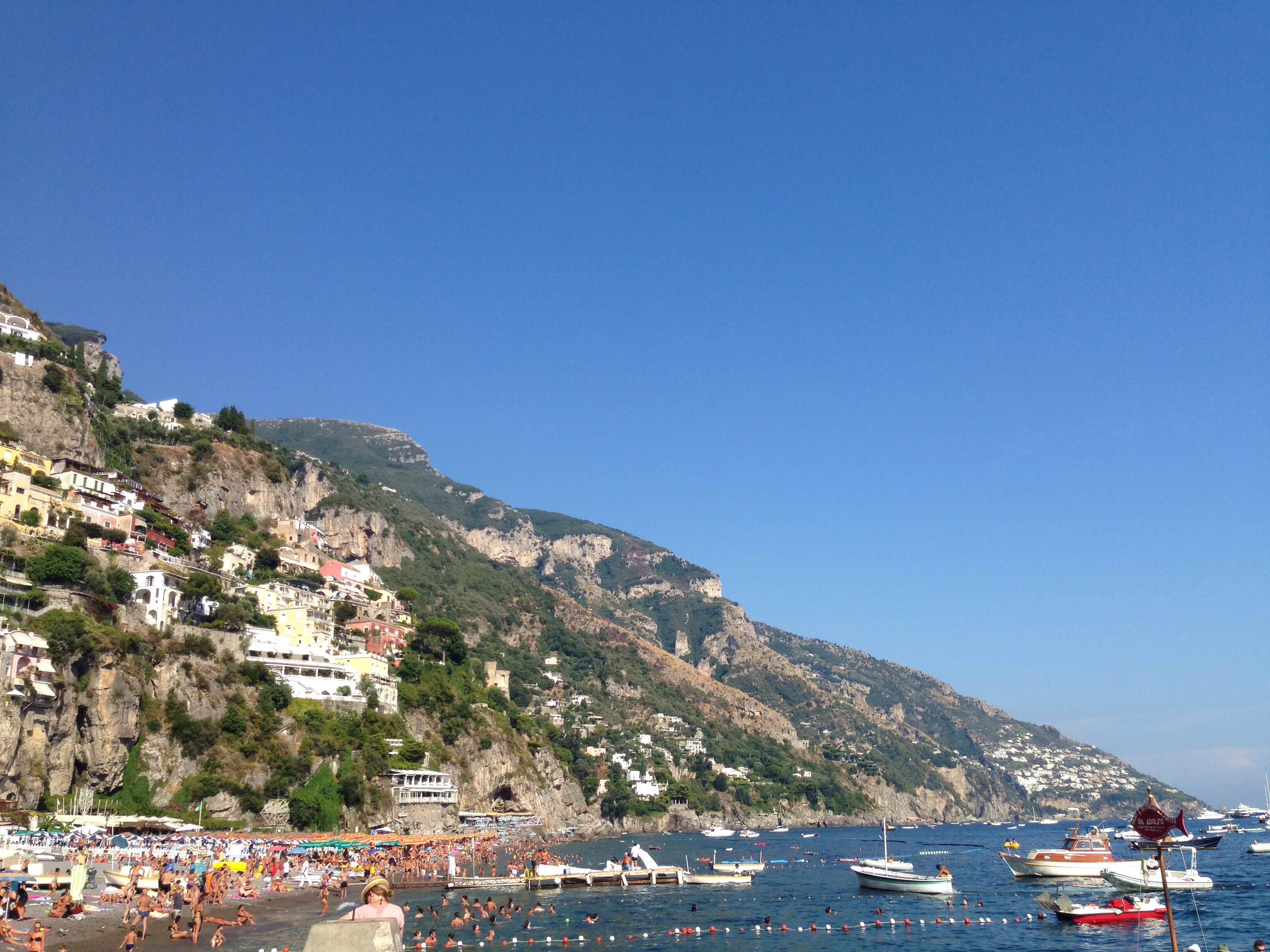 Puerto de Positano, por Leticia Castellano