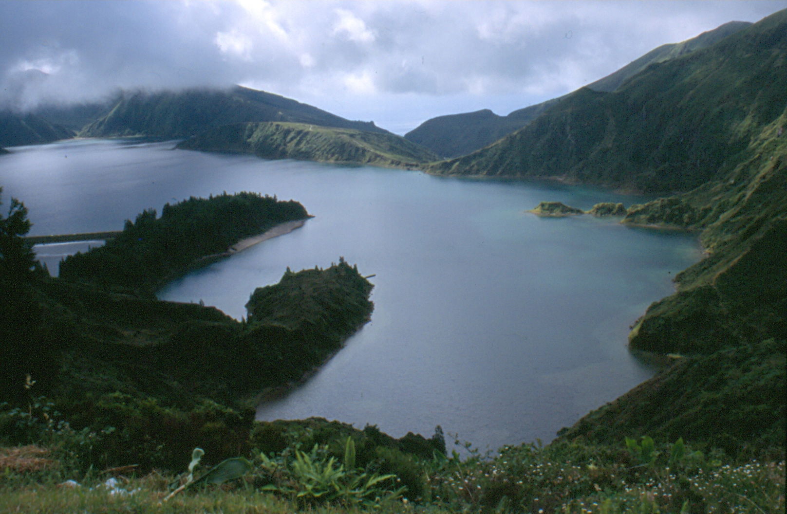 Lagos en Sao Miguel: un viaje por sus maravillas naturales