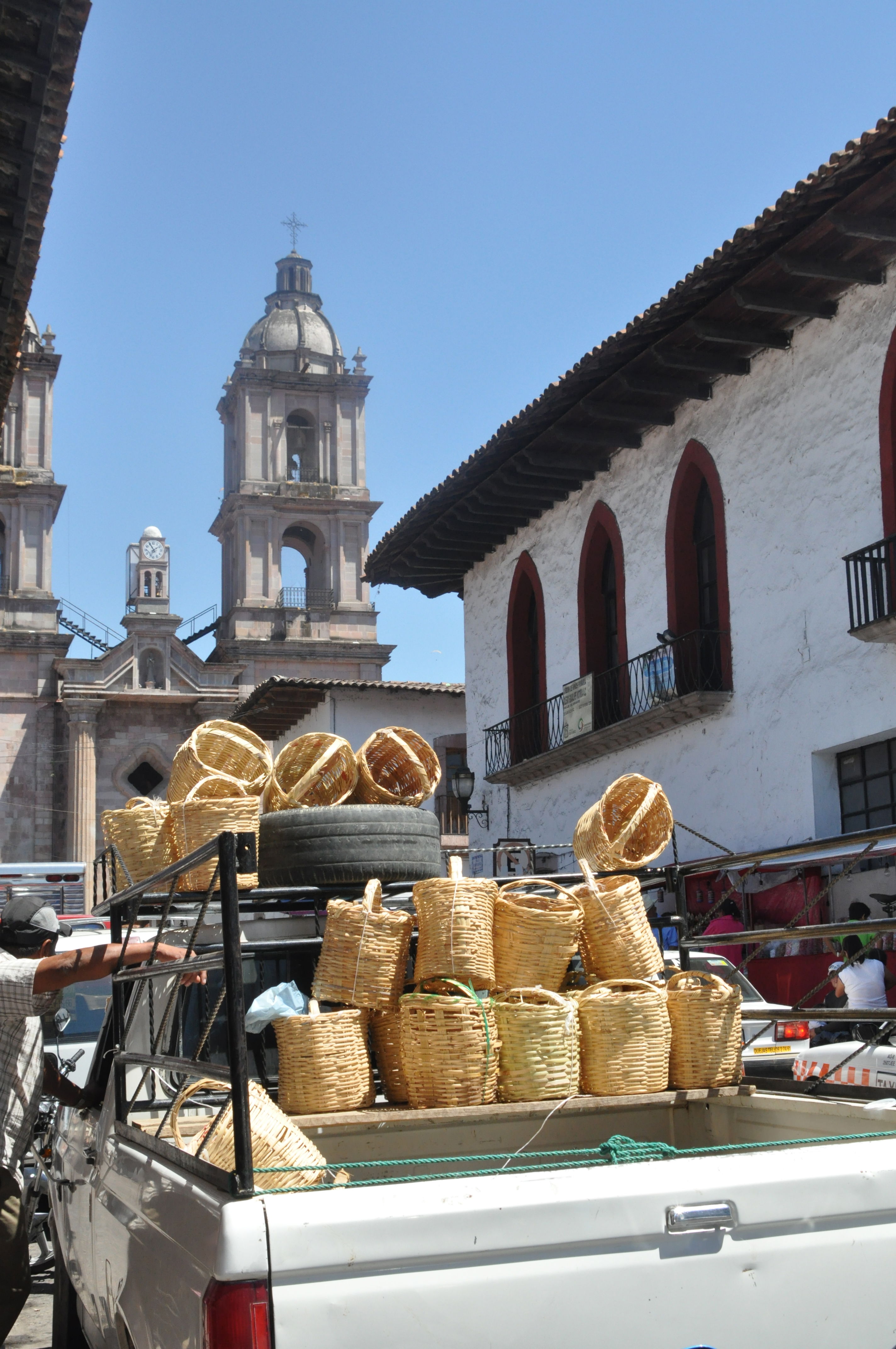 La Catedral de Valle de Bravo, por Maria Pedrajas