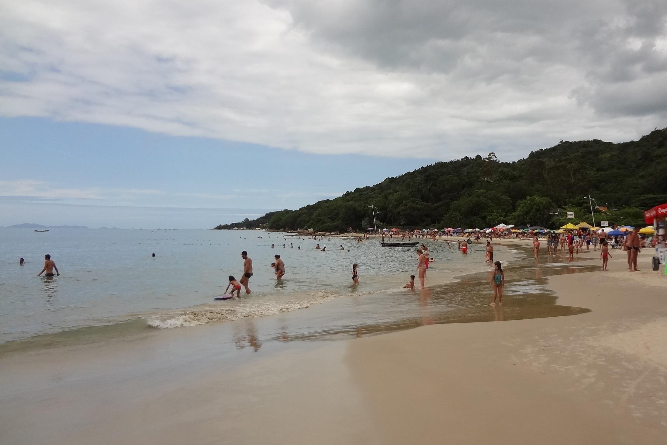 Playa de la Daniela, por Lugares inesquecíveis