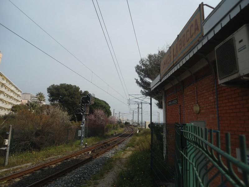 Estacion de Cannes-la Bocca, por Marie & Matt