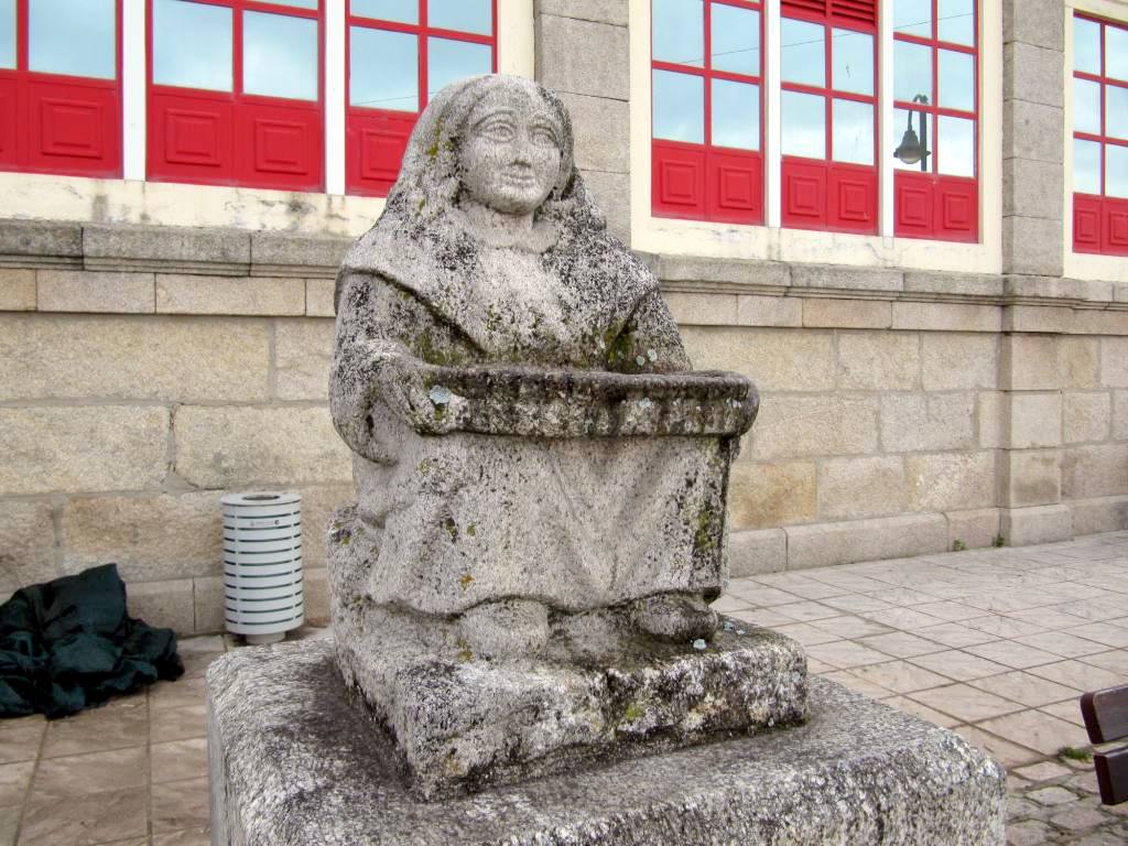 Monumento às Peixeiras, por Lala