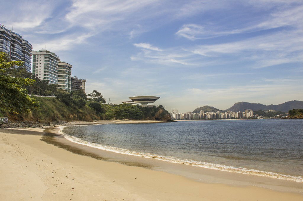 Playa de Boa Viagem  en Niterói, por Bruno Martins