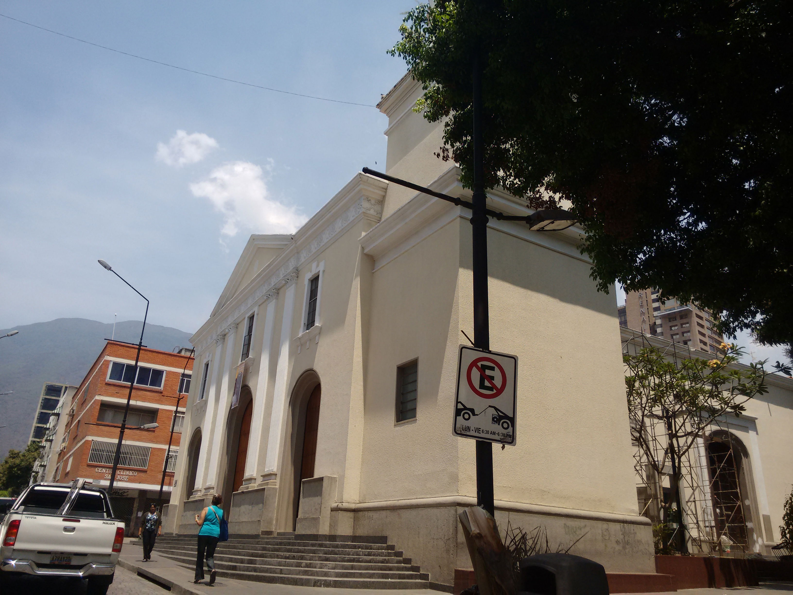 Iglesia Luterana La Resurrección, por Dagoberto Bastardo